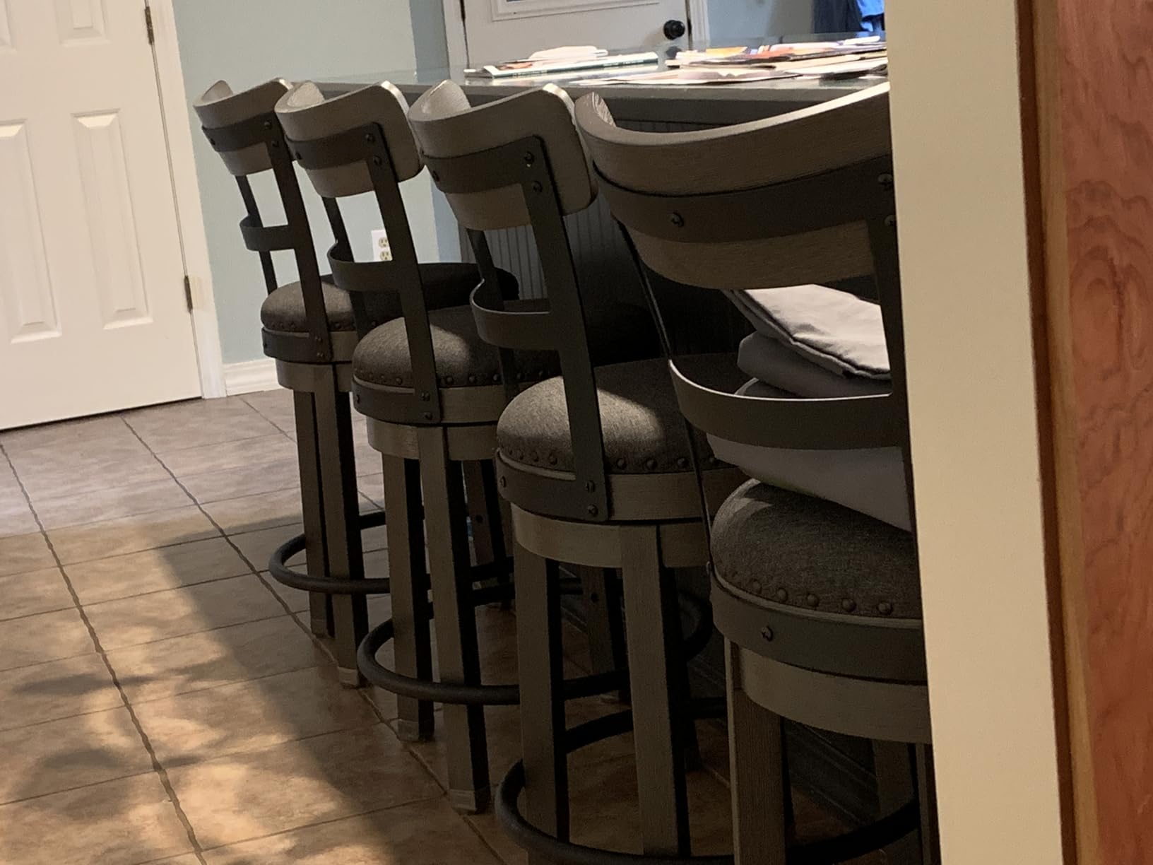 Signature Design by Ashley Valebeck Swivel Counter Height Bar Stool, White customer photo 2