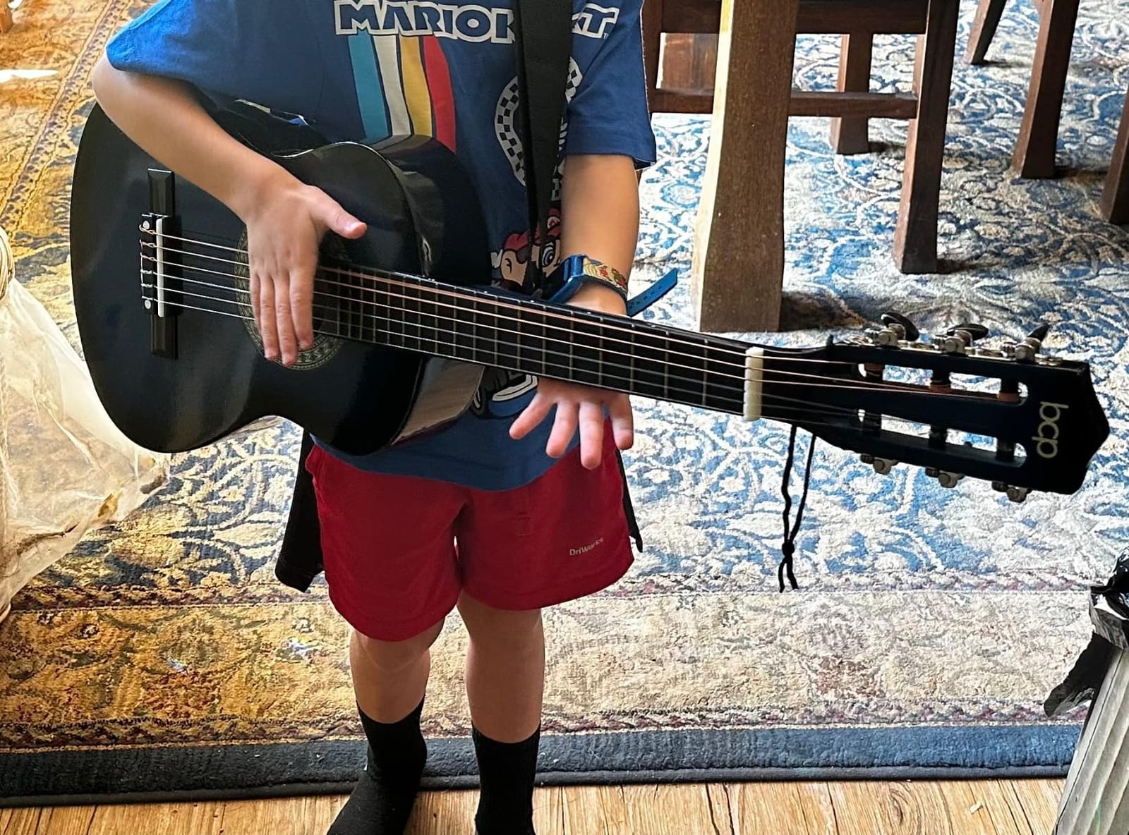 Best Choice Products 30in Kids Acoustic Guitar, All-in-One Beginner Starter Kit w/Strap, Case, Extra Strings, Rosette Inlay - Blueburst customer photo 2