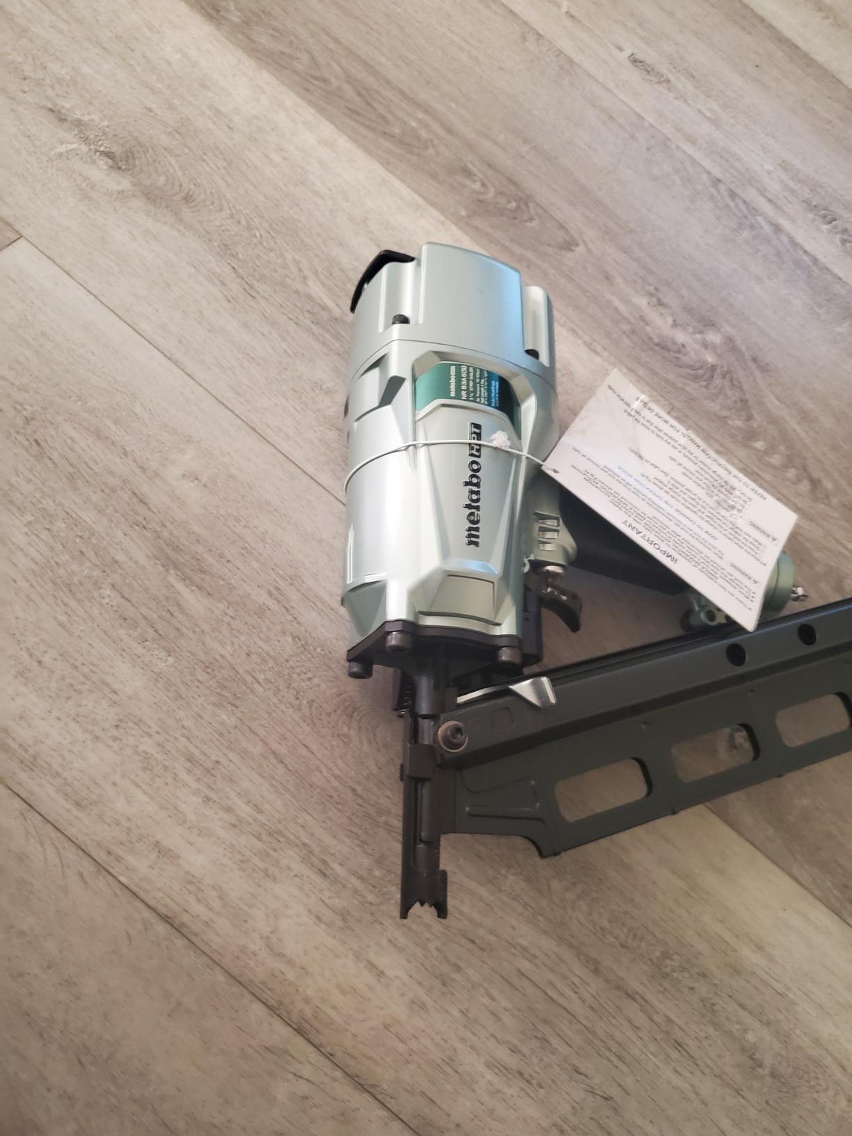 Metabo HPT Framing Nailer, Pneumatic Selectable Trigger, 21°, NR83A5 customer photo 1