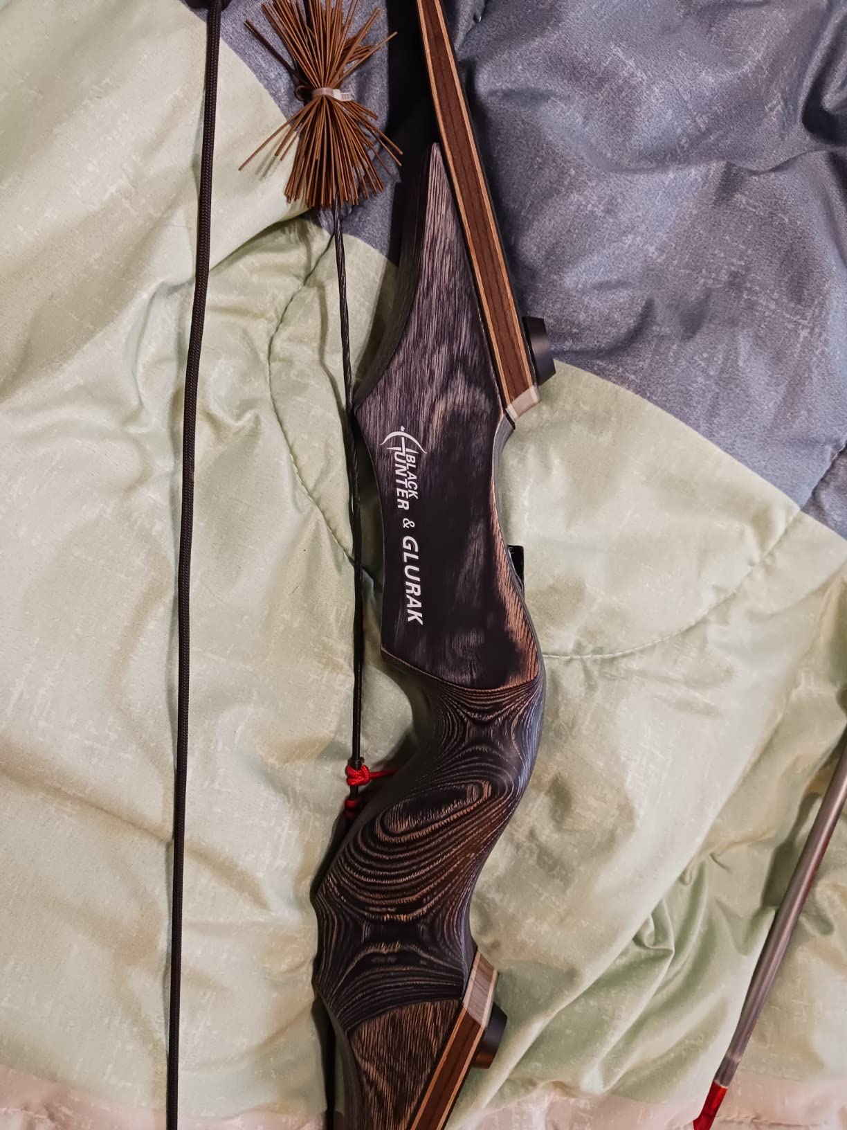 Black Hunter Takedown Recurve Bow, 60