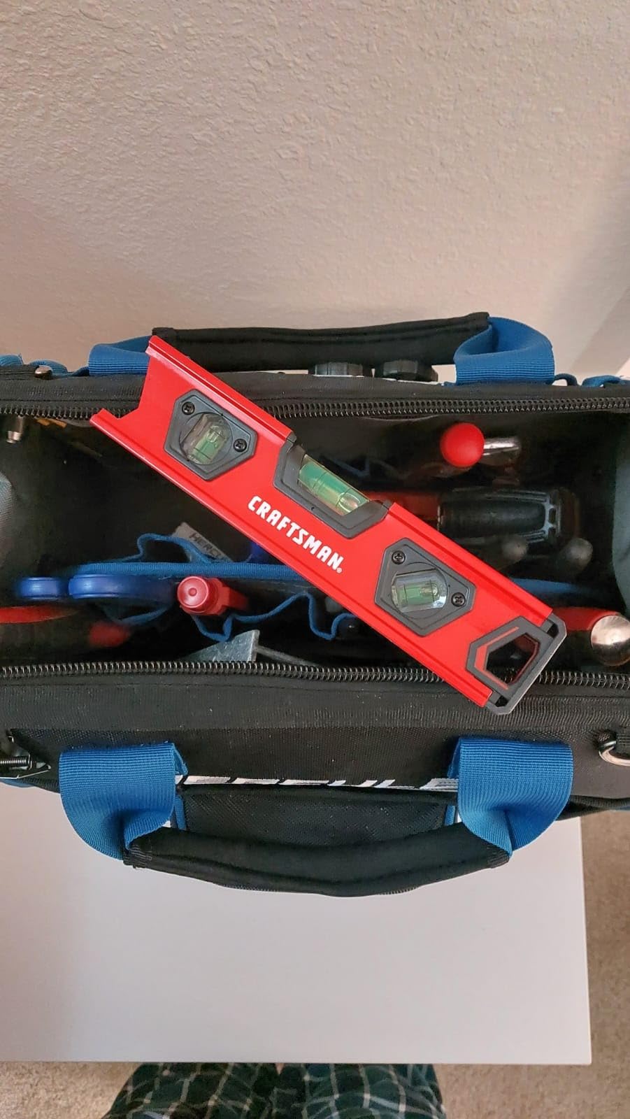 CRAFTSMAN Torpedo Level, 9 Inch, With Shock Absorbing End Caps (CMHT82390) customer photo 2