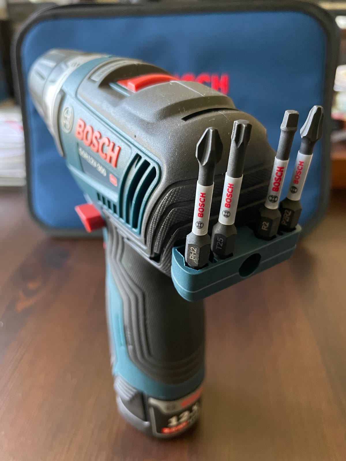 Bosch GSR12V-300B22 12V Max EC Brushless 3/8 In. Drill/Driver Kit customer photo 1