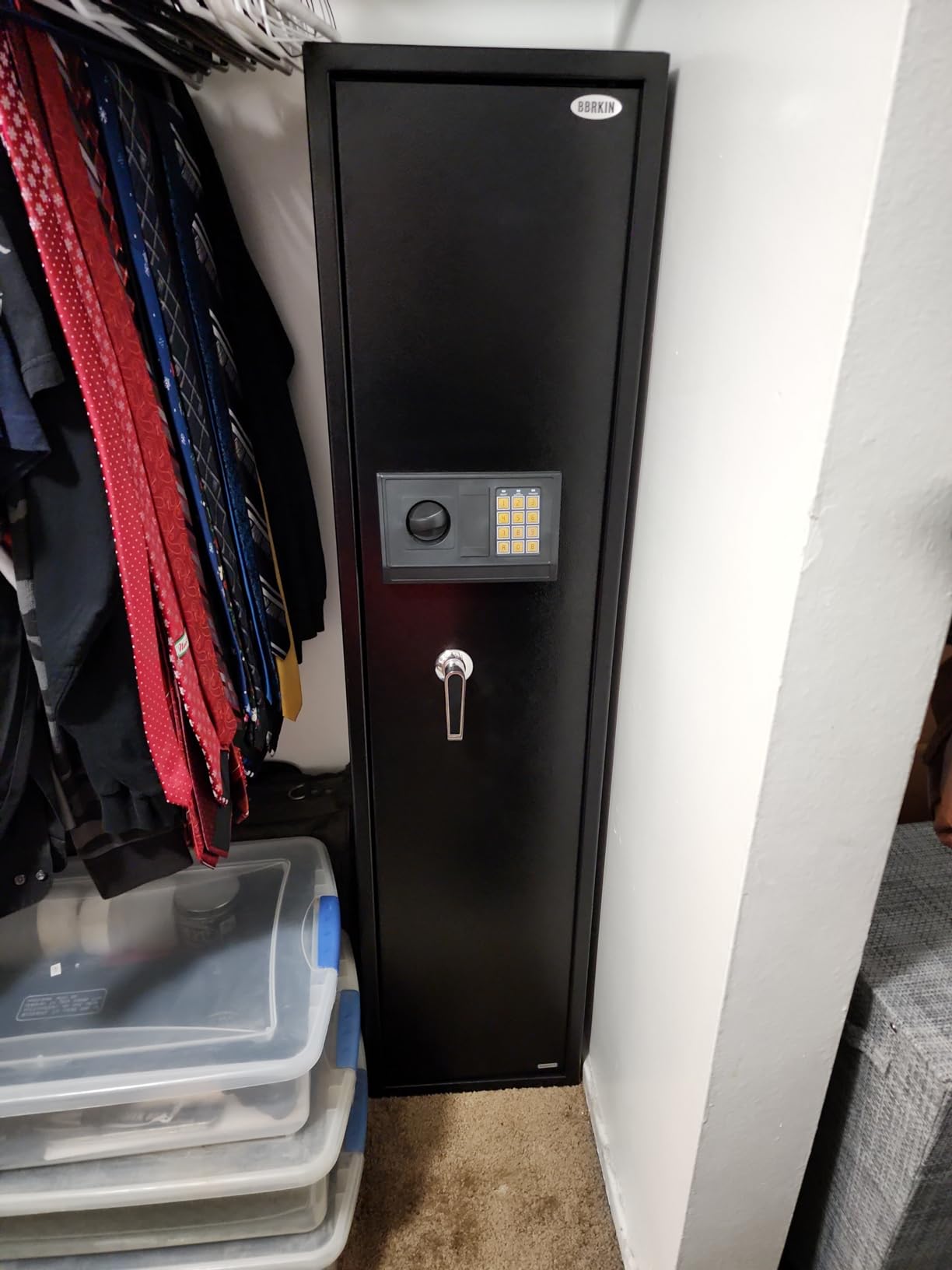 BBRKIN Large Rifle Safe, Long Gun Safe for Rifle Shotgun for Home, Quick Access 5-6 Gun Storage Cabinet with a Handgun Lock Box and a Removable Shelf, Silent Mode(PIN Code Version) customer photo 2
