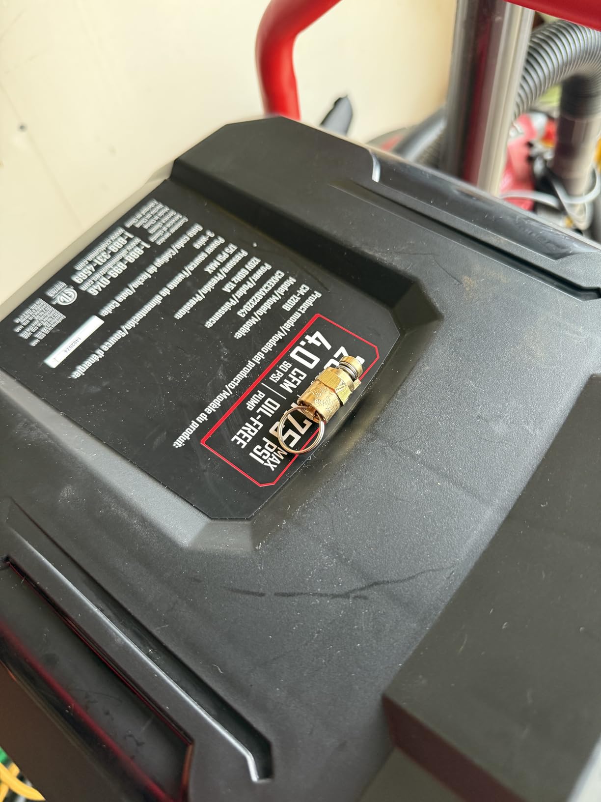 Craftsman Air Compressor, 20 Gallon Oil-Free 1.8 HP Max 175 PSI Pressure Two Quick Couplers Big Capacity, Red- CMXECXA0232043 customer photo 2