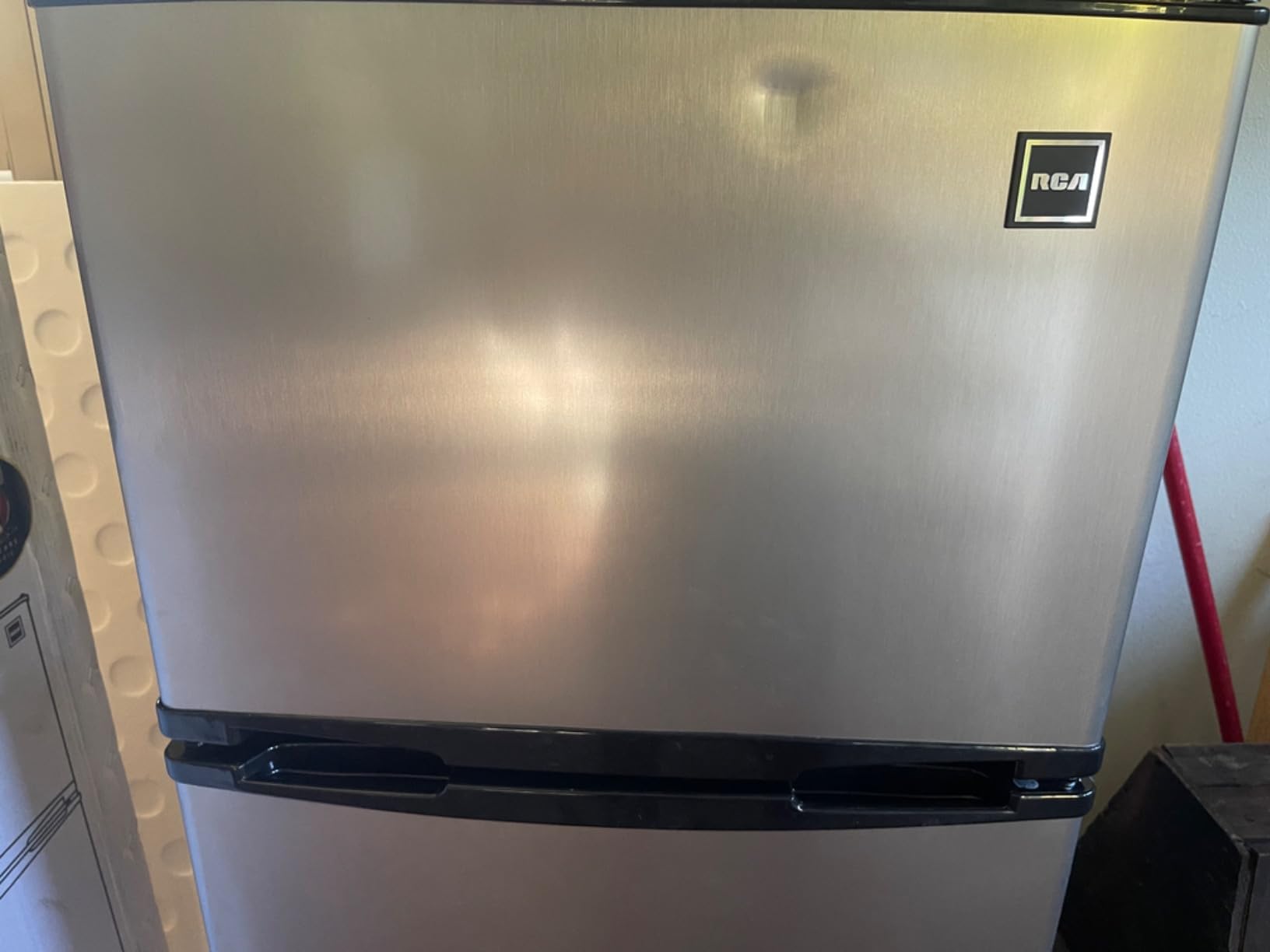 ARCTIC CHEF ACFR741BLACKAMZ6COM Apartment Size-Top Freezer-2 Door Fridge-Adjustable Thermostat Control-Black-7.5 Cubic Feet customer photo 1