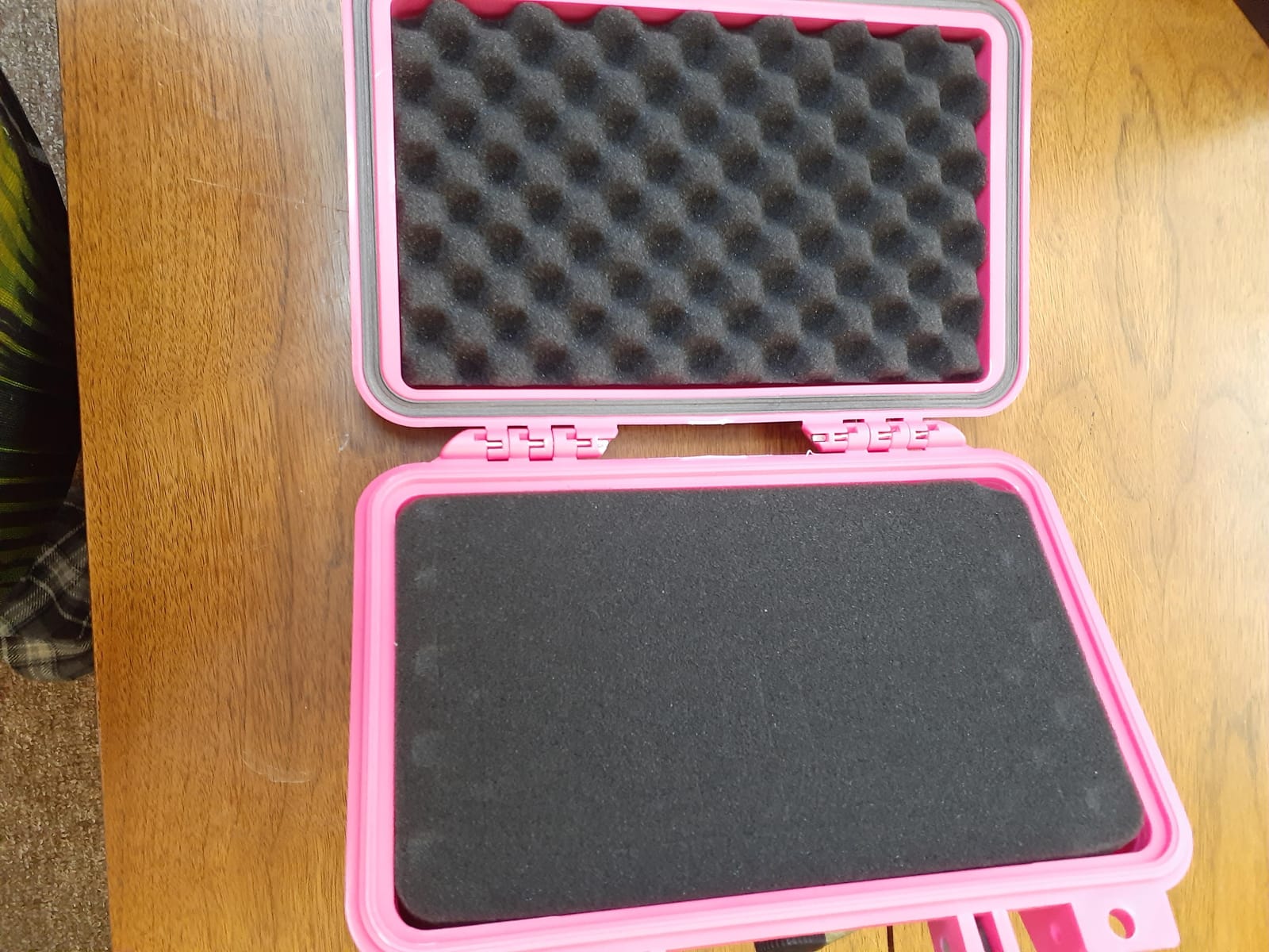 Eylar Tactical Hard Gun Case Water & Shock Proof With Foam TSA Approved 11.6 Inch 8.3 Inch 3.8 Inch customer photo 2