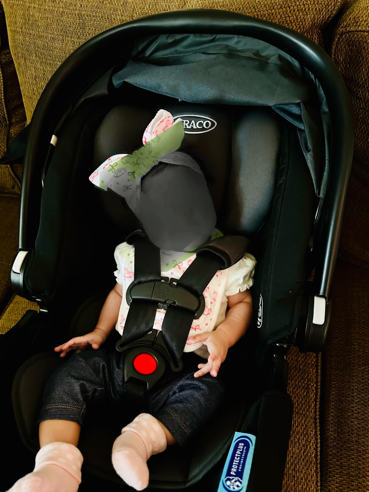 Graco SnugRide SnugFit Infant Car Seat, Baby Car Seat with Anti Rebound Bar for Extra Safety, No-Rethread Harness, Latch Equipped Carseat, Baby Essentials, Gift for New Parents, Gotham customer photo 1