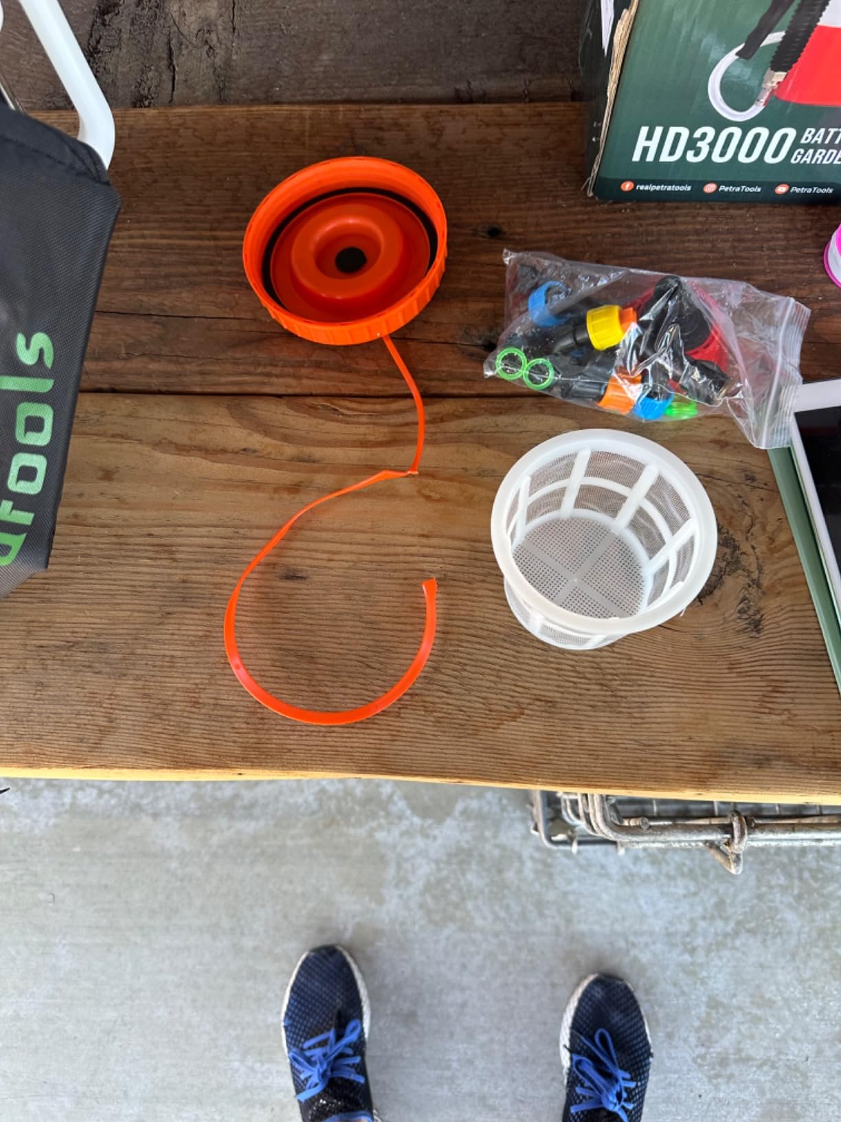 PetraTools 3 Gallon Battery Powered Backpack Sprayer - 2.5 Hour Runtime customer photo 2