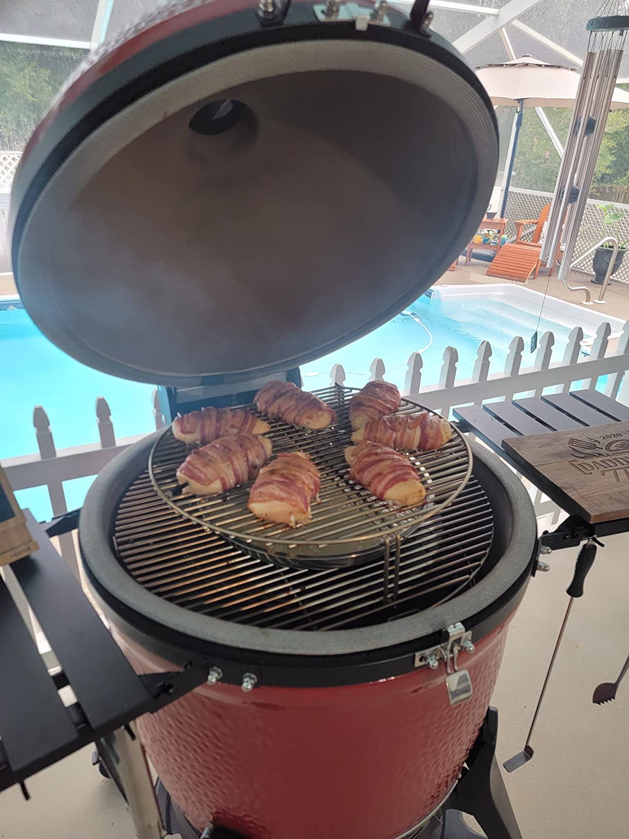 Kamado Joe Big Joe Series III 24-inch Ceramic Charcoal Grill and Smoker with Premium Cart, SloRoller Insert and 450 Cooking Square Inches in Red, Model KJ15041021 customer photo 2