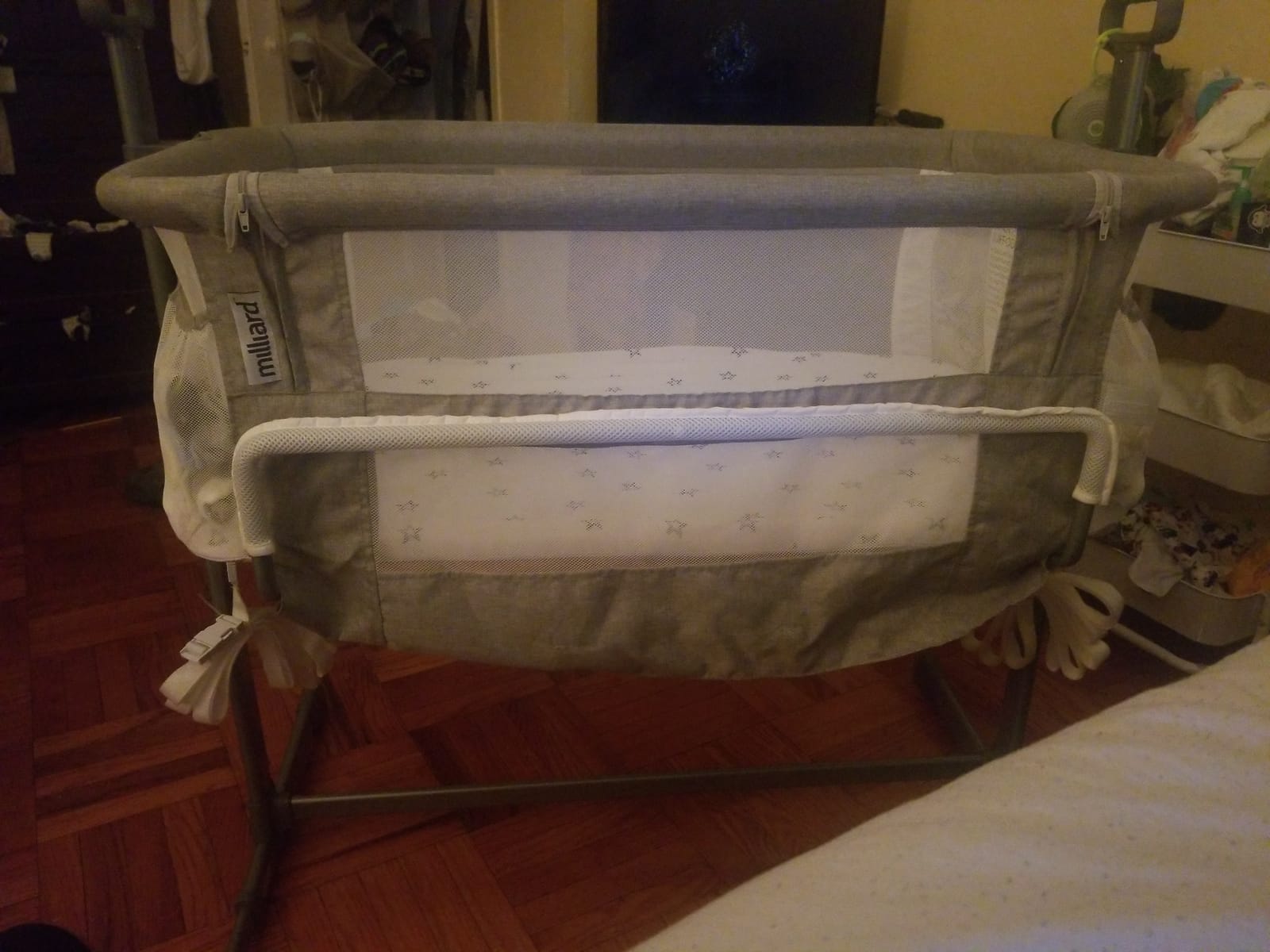 Milliard Baby Bedside Bassinet Sleeper, Bassinet for Newborn with Plush Mattress, Mesh Breathable, Adjustable Side Sleeper Portable Crib for Infant customer photo 1