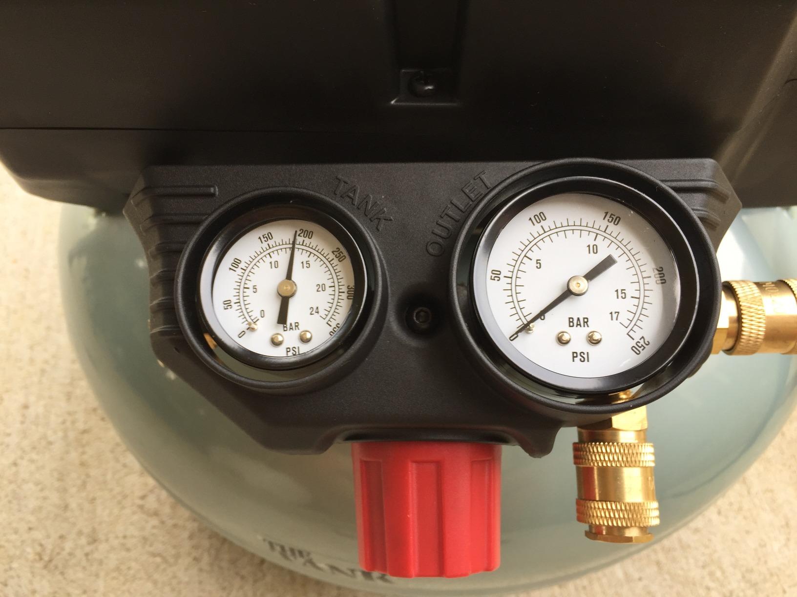 Metabo HPT Portable Pancake Air Compressor, 6 Gallon 200 PSI, EC914S customer photo 2
