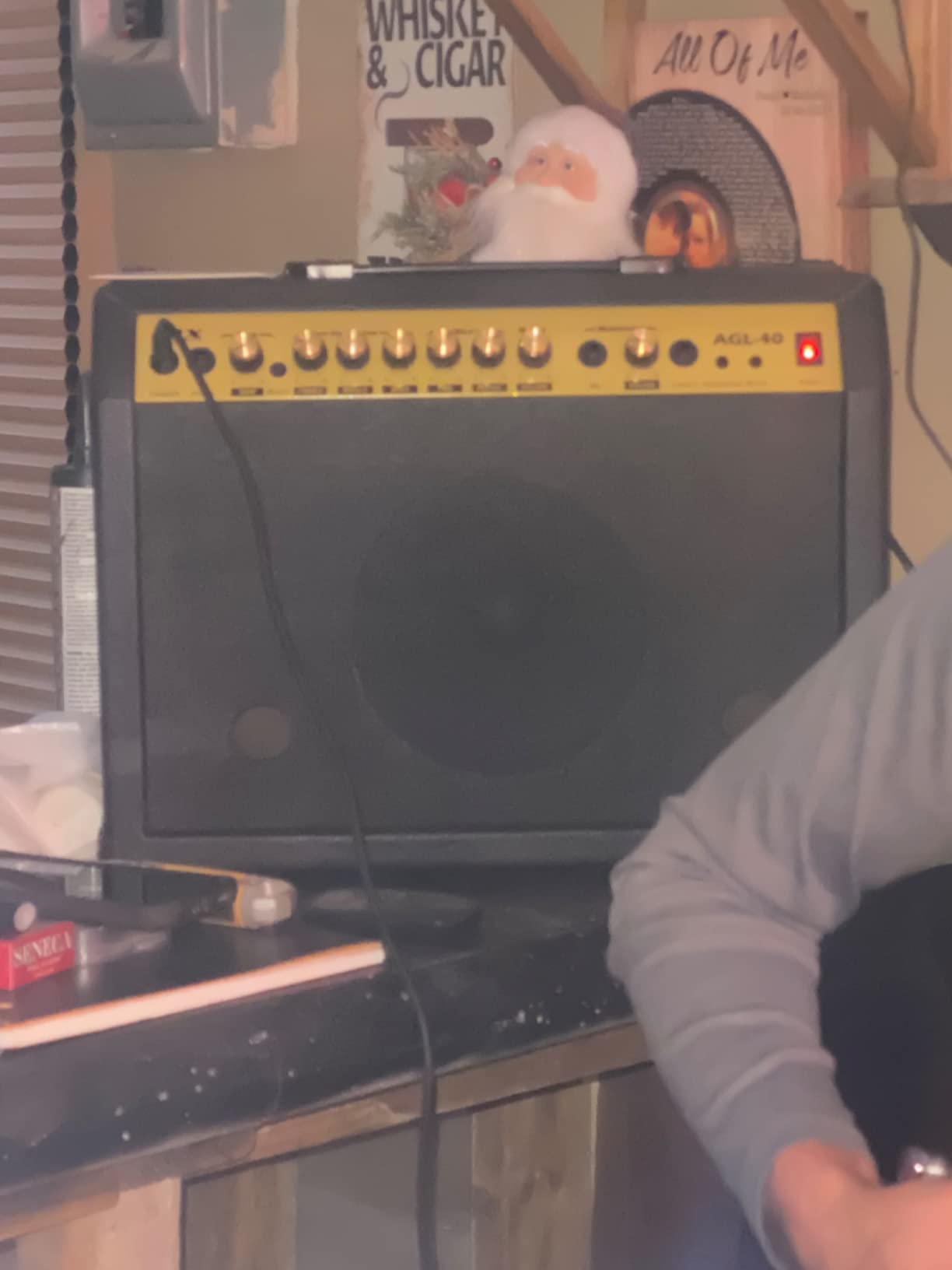 LyxPro 40 Watt Electric Guitar Amplifier | Combo Solid State Studio & Stage Amp with 8” 4-Ohm Speaker, Custom EQ Controls, Drive, Delay, ¼” Passive/Active/Microphone Inputs, Aux in & Headphone Jack customer photo 1