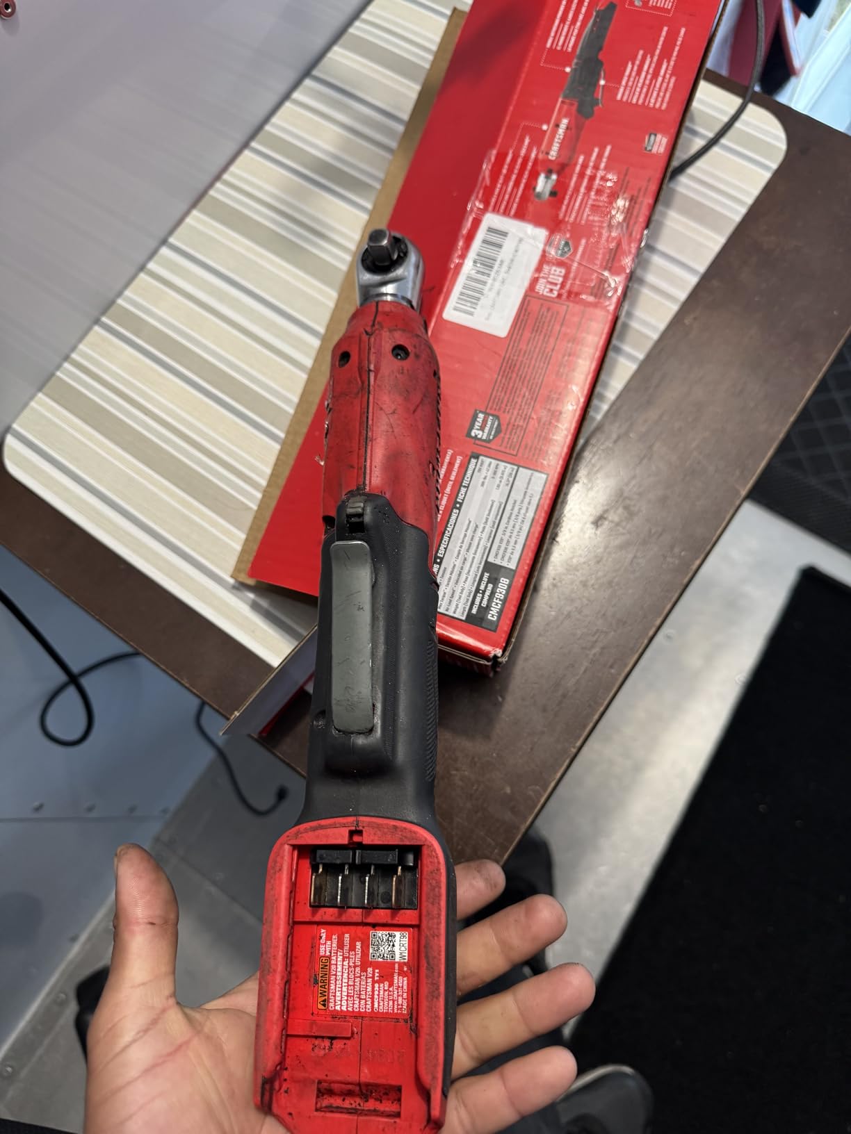 CRAFTSMAN V20 Cordless Ratchet Wrench, 3/8 inch Drive, 300 RPM, up to 35 ft-lbs of Torque, Bare Tool Only (CMCF930B) customer photo 1