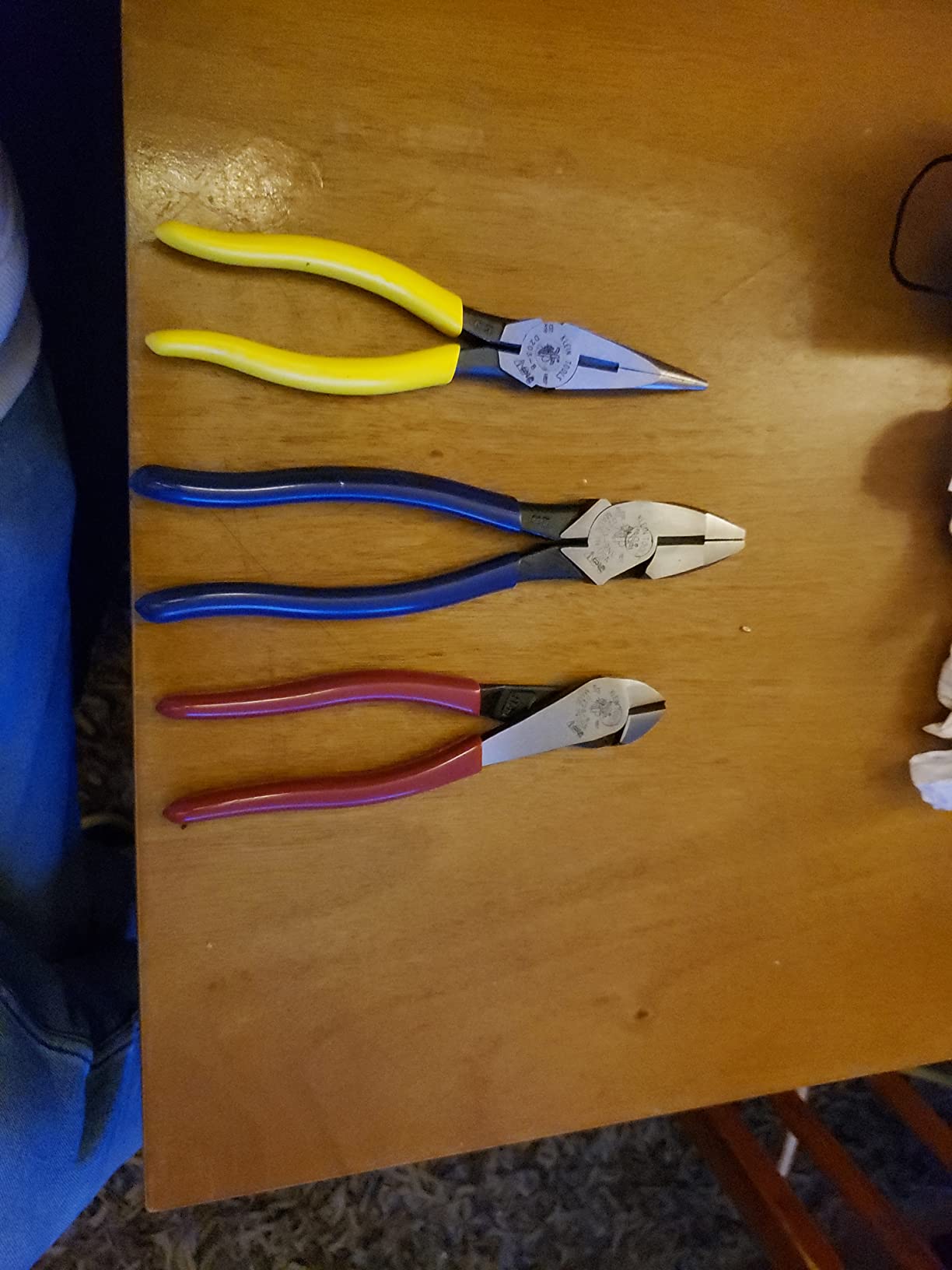 Klein Tools 80020 Plier Set, Made in USA, Lineman's Pliers, Diagonal Cutters, and Needle Nose, Induction Hardened Knives, 3-Piece customer photo 2