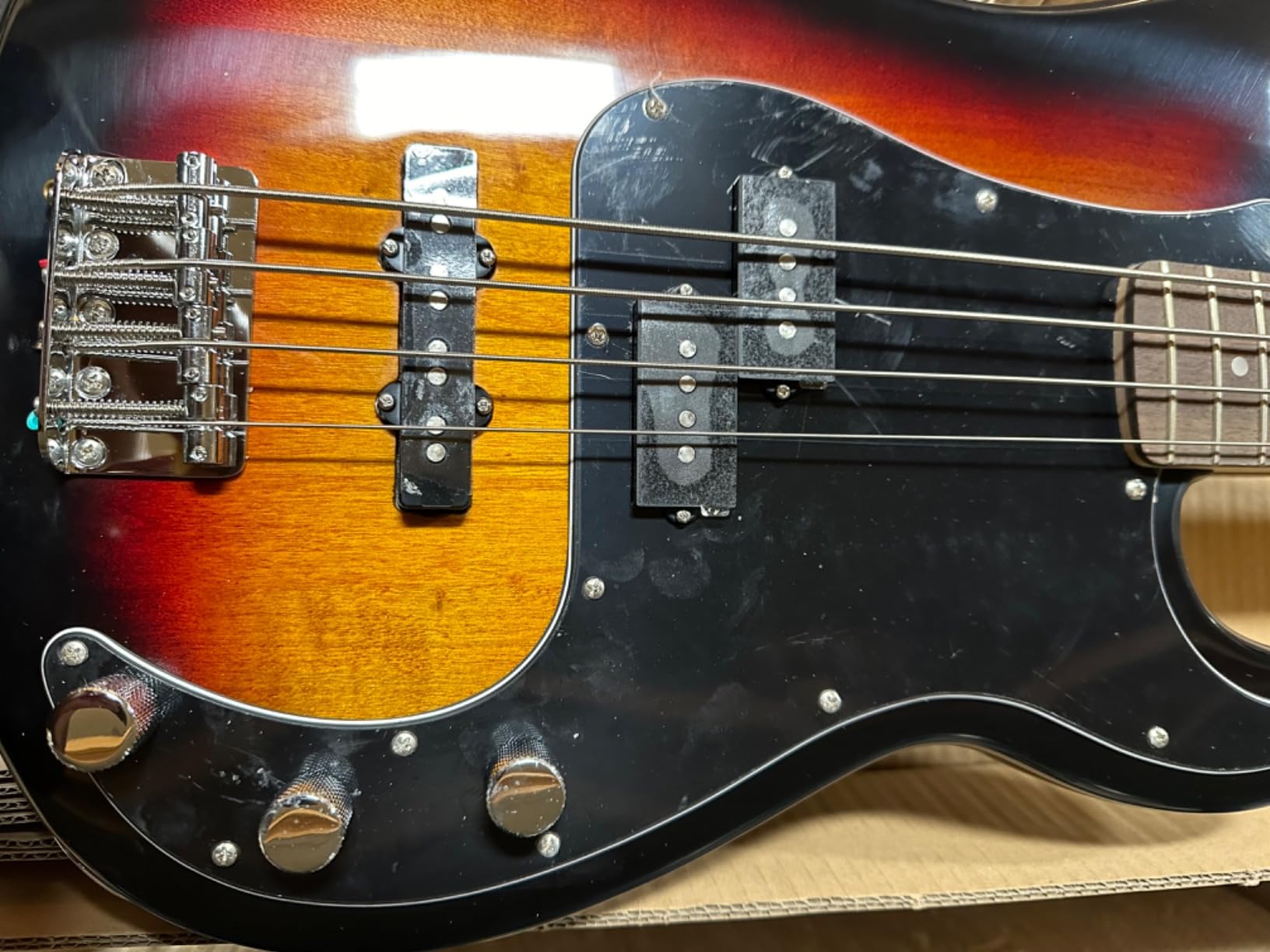 Fender Squier Affinity Precision Bass Pack, with Amp, 3-Color Sunburst customer photo 2