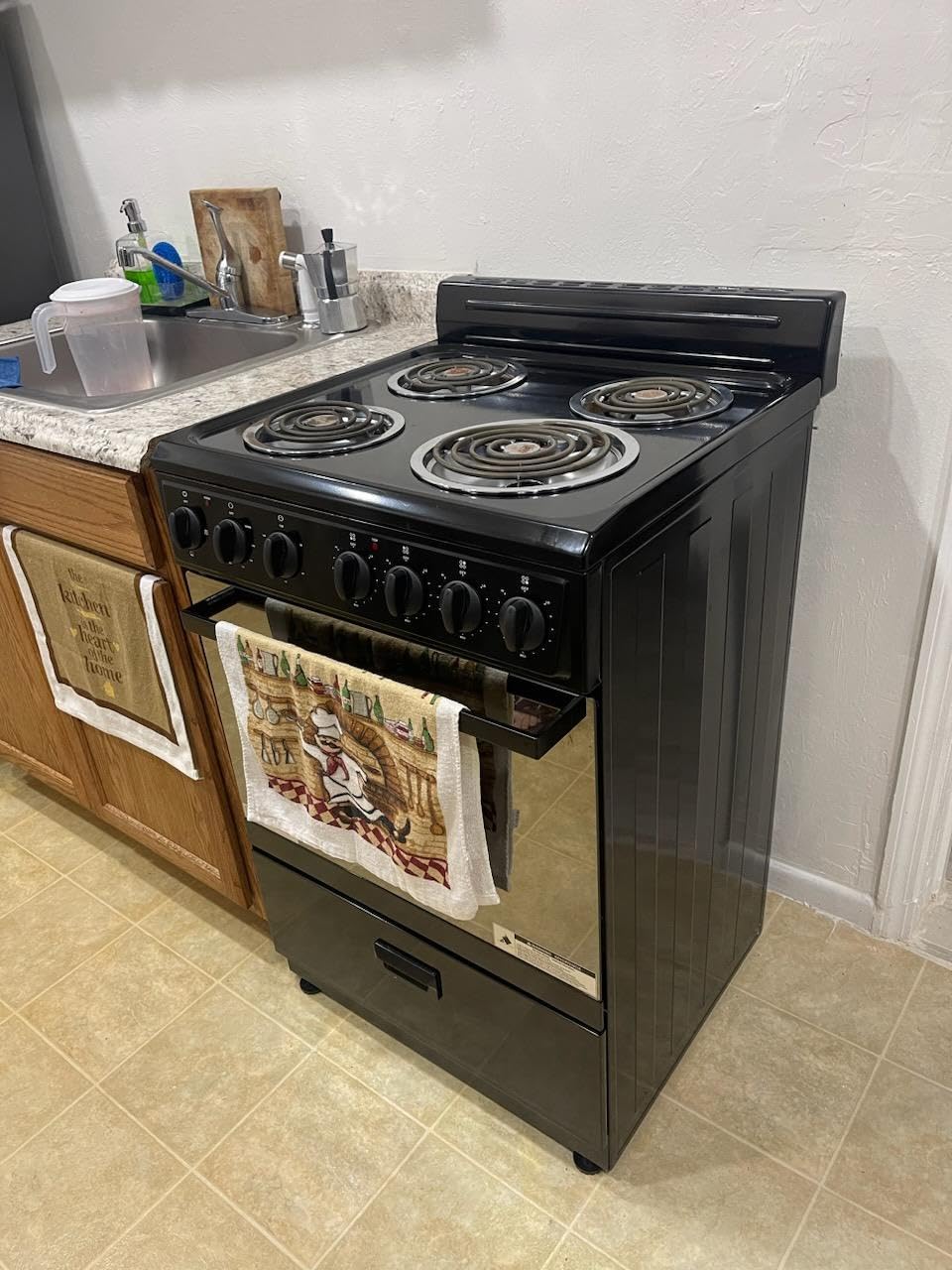 Premium Levella PRE2427GB 24 in Freestanding Electric Range with 4 Coil Burners and 2.7 Cu. Ft. Single Oven Capacity with Lower Storage Drawer - Black customer photo 2
