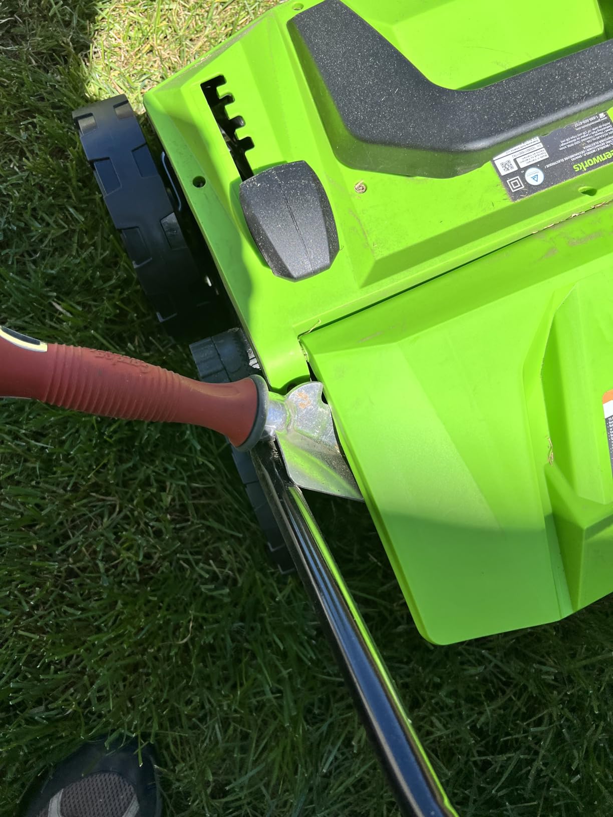 Greenworks 13 Amp 14-Inch Corded Dethatcher / Scarifier, 2-in-1 Electric Lawn Rake with 3-Position Depth Adjustment & Push-Button Start, Lawn Care Tool for Healthy Yard Maintenance customer photo 2