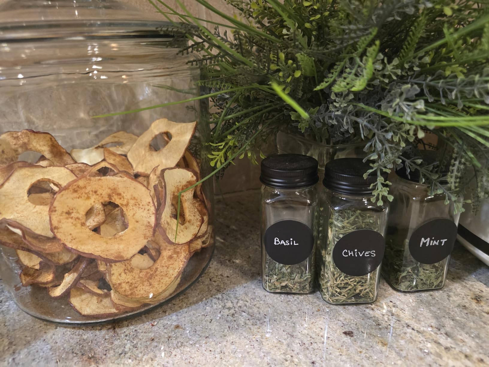 Cosori Food Dehydrator, 5 BPA-Free Trays, 165°F Temperature Control, 350W customer photo 1