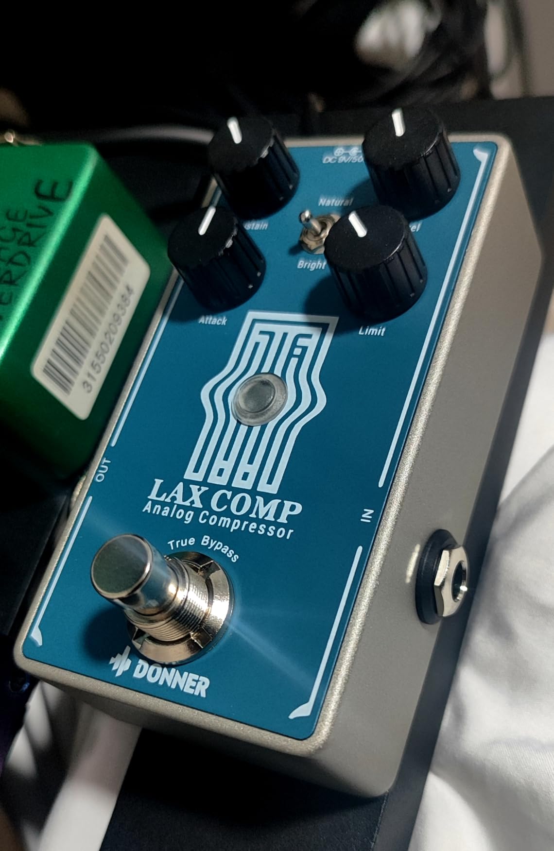 Donner Compressor Guitar Pedal, Lax Comp Compressor Pedal for Electric Guitar and Bass, Classic Peak Limiter Style Compressor with 2 Band EQ Boost Effect Pure Analog True Bypass customer photo 1