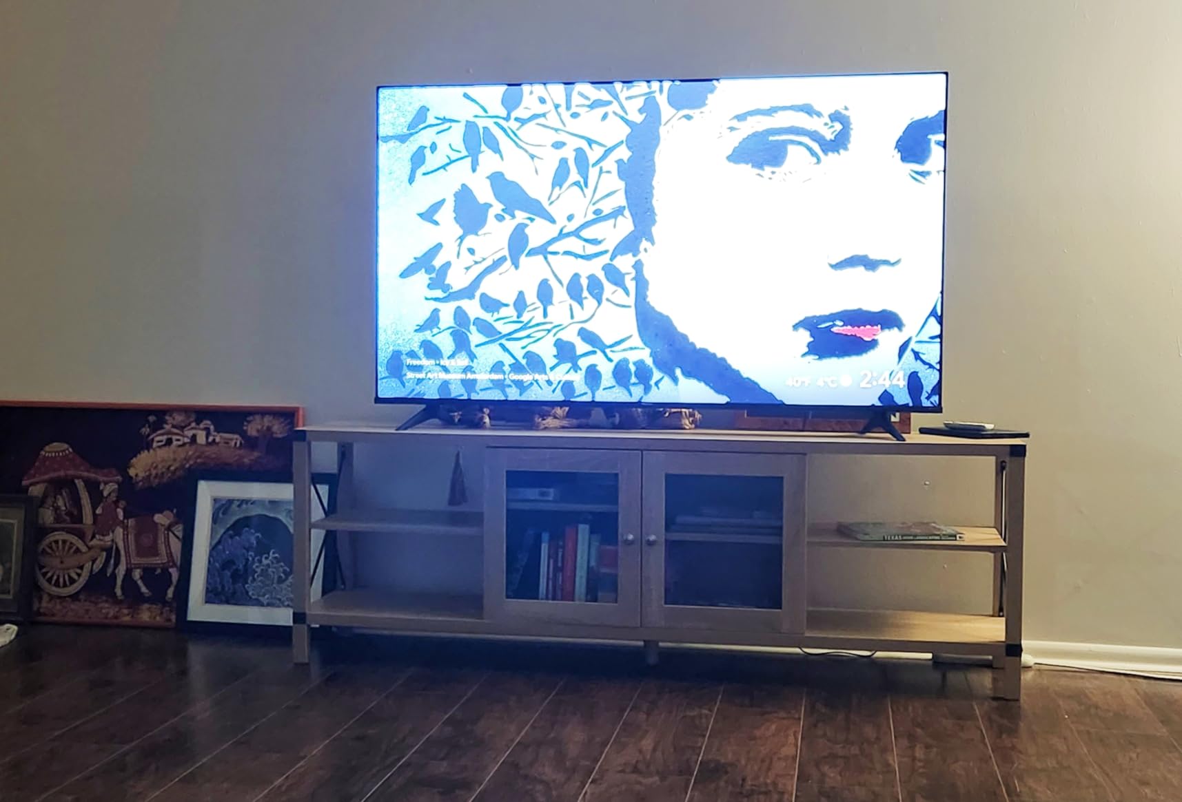 Hisense 55-Inch Class A6 Series 4K UHD Smart Google TV with Alexa Compatibility, Dolby Vision HDR, DTS Virtual X, Sports & Game Modes, Voice Remote, Chromecast Built-in (55A6H) , Black customer photo 1