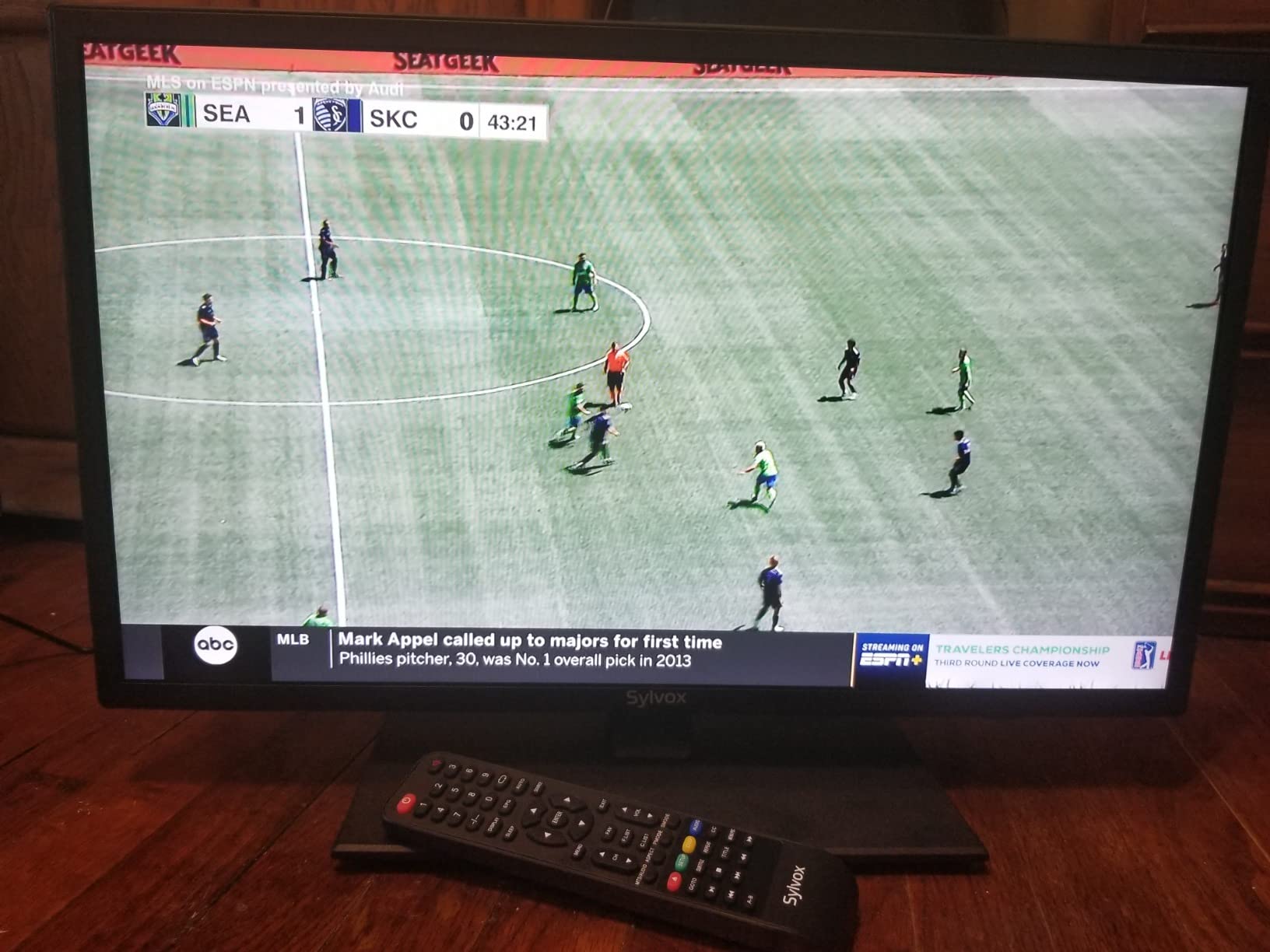 SYLVOX 24 inch RV TV, 12V TV with DVD Player Built-in, 1080P Flat Screen customer photo 2