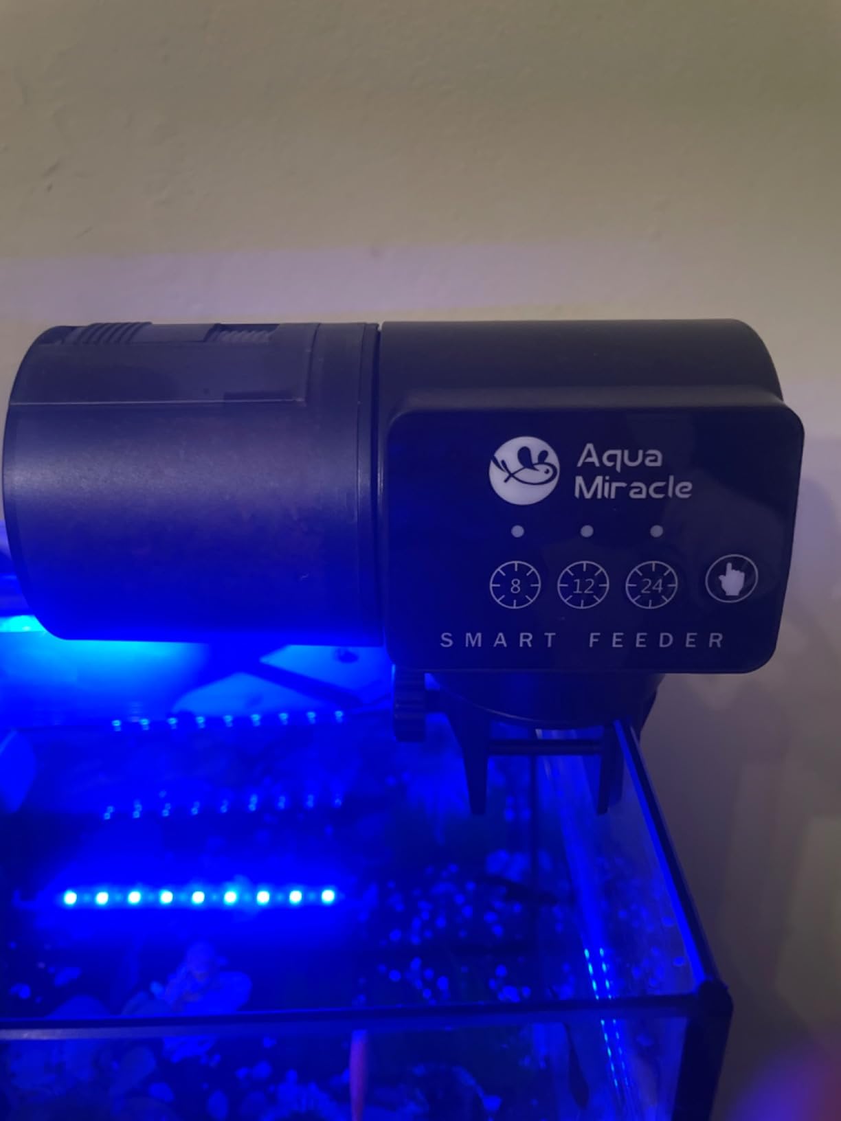 AquaMiracle Automatic Fish Feeder for Aquarium, Auto Fish Food Dispenser with Timer, Volume Adjustable Vacation Aquarium Feeder, for Granules Pallets Strips customer photo 1