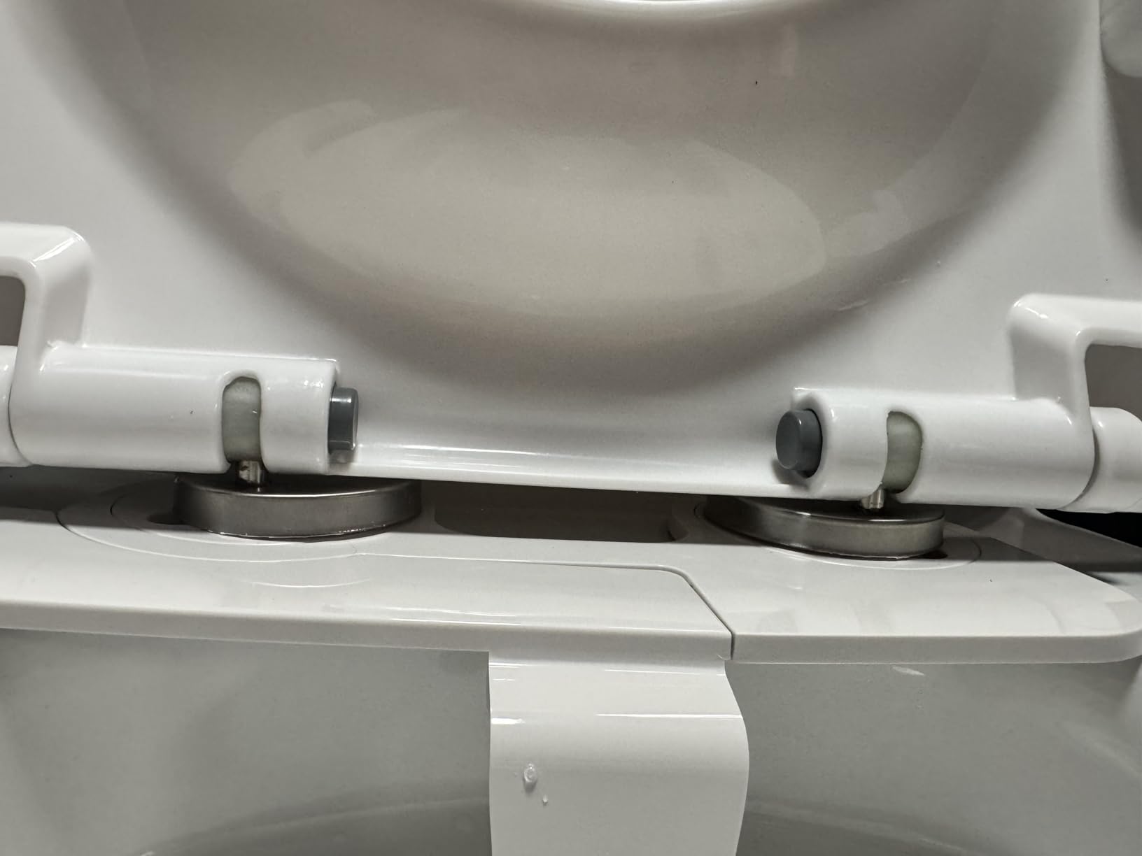 BIGCOW Ultra-Slim Bidet Attachment for Toilet - Dual Nozzle (Frontal & Rear Wash) with Adjustable Cold Water Pressure and Stainless Steel Inlet - Hygienic Solution for Fresh Cleanliness, Silver 1 Pcs customer photo 1