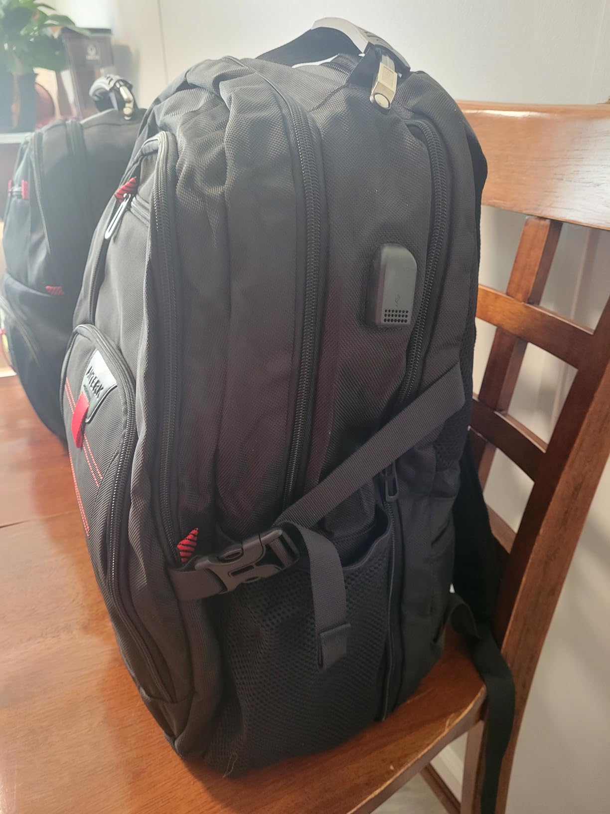 ANTERK Extra Large Travel Laptop Backpack 17.3 In Carry on Backpack for Men customer photo 1