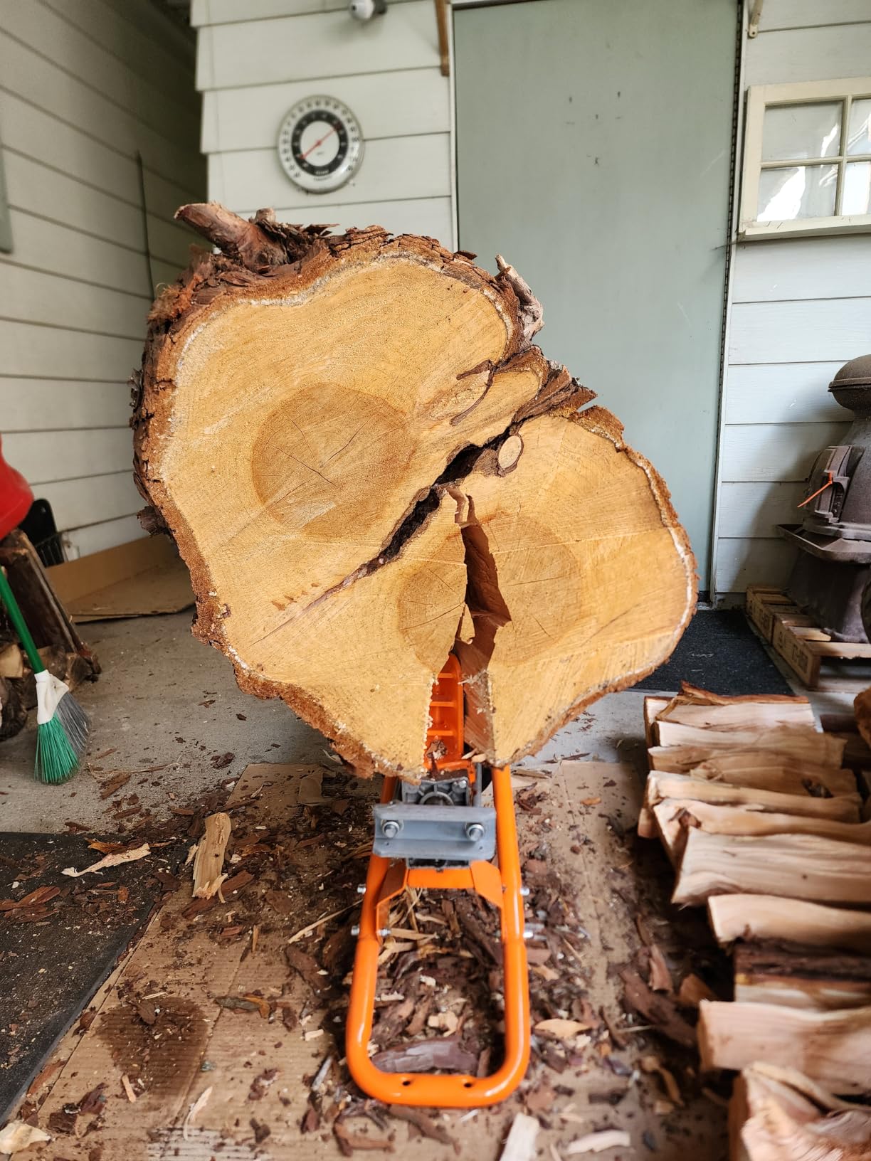 YARDMAX YS0650 6.5 Ton Electric Log Splitter customer photo 2