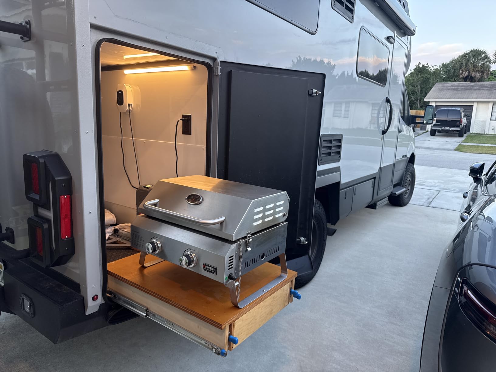 ONLYFIRE GRILLS Tabletop Gas Griddle 3 Burners, Propane Gas Stove, GS309 customer photo 1