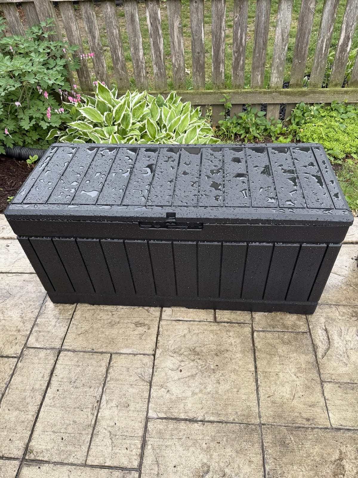 Devoko 30 Gallon Resin Deck Box Waterproof Outdoor Storage Box for Patio Furniture Pool Accessories Indoor Storage for Cushion Garden Tools (30 Gallon, Black) customer photo 1