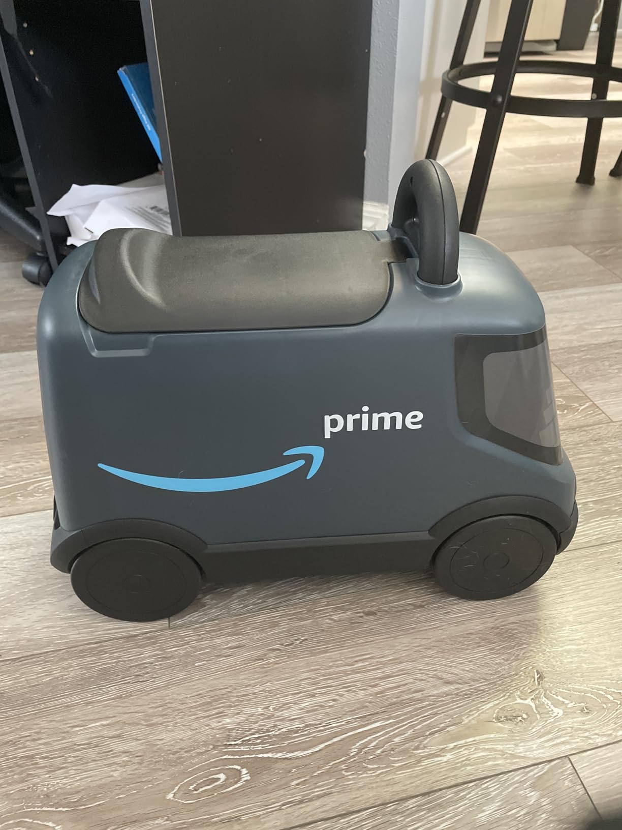 Radio Flyer Amazon Delivery Van, for Ages 2+, Toddler Ride On Toys customer photo 1