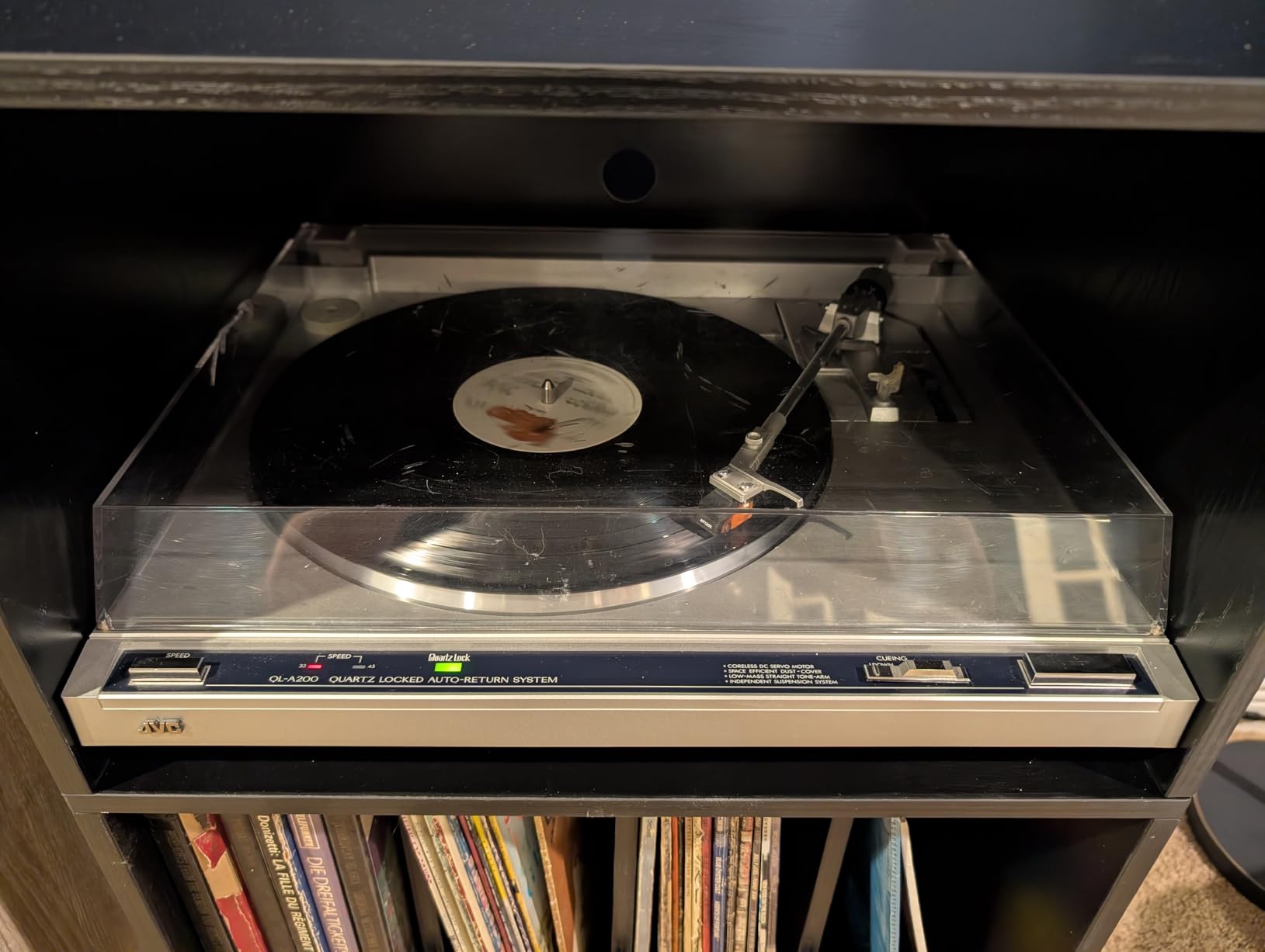 Lerliuo Record Player Stand, Walnut Turntable Stand Holds up to 160 Albums customer photo 1