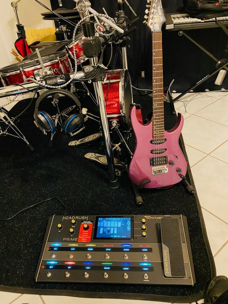 HeadRush Prime Electric Guitar and Vocal Multi-Effects Pedal customer photo 2