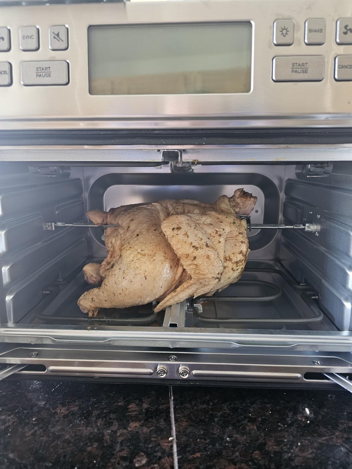 Emeril Lagasse Dual Zone Technology 25QT Air Fryer Oven customer photo 2