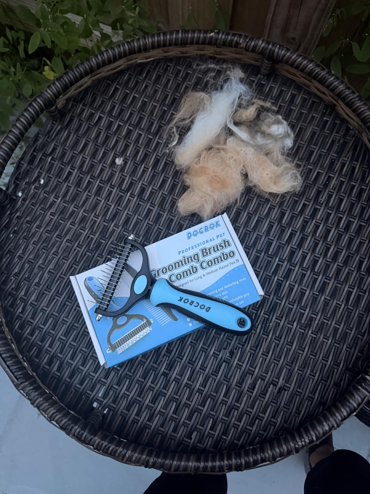 Docrok Pet Grooming Combo - Blue Deshedding Brush with Metal Comb for Detangling and Dematting Long, Matted Fur on Cats and Dogs customer photo 1