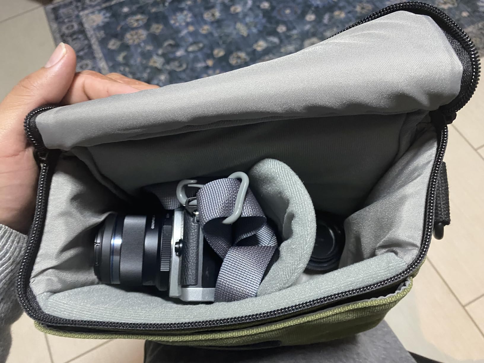 Besnfoto Camera Bag Small DSLR Camera Shoulder Bag for Photographer Waterproof Messenger Bag Crossbody Case Compatible with Canon Sony Nikon customer photo 2