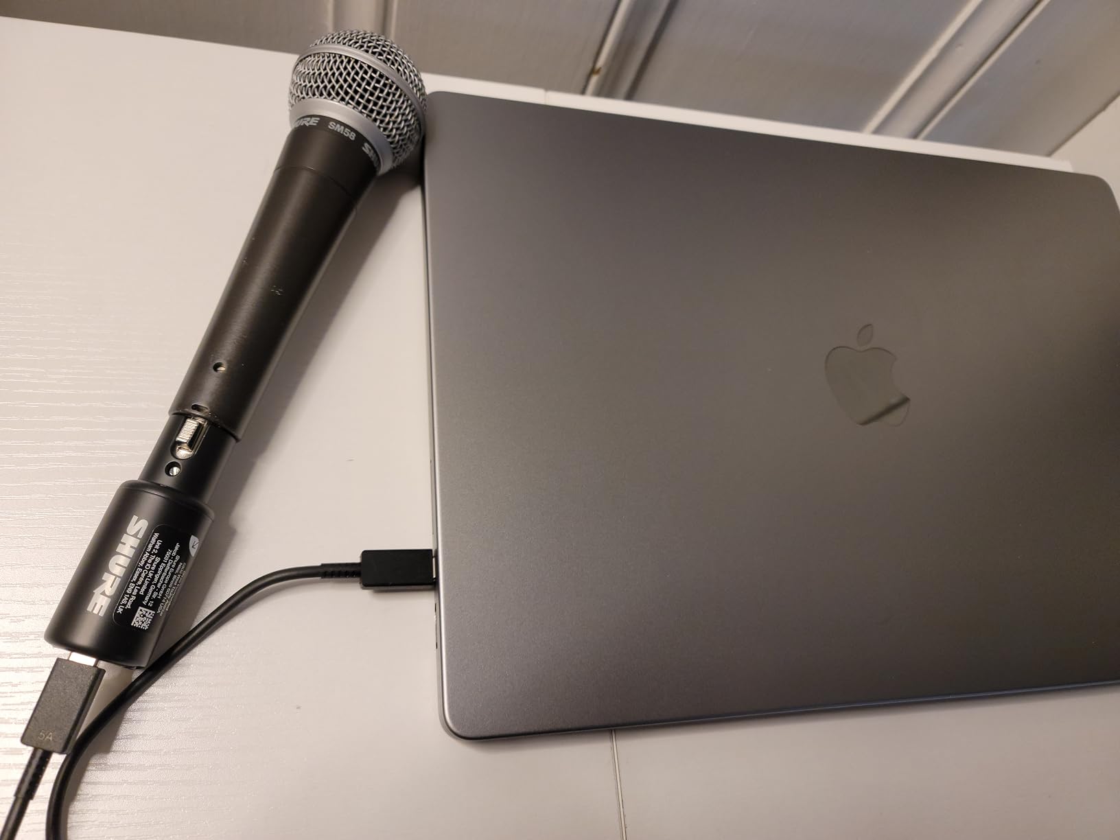 Shure MVX2U XLR-to-USB Audio Interface with Headphone Jack customer photo 2