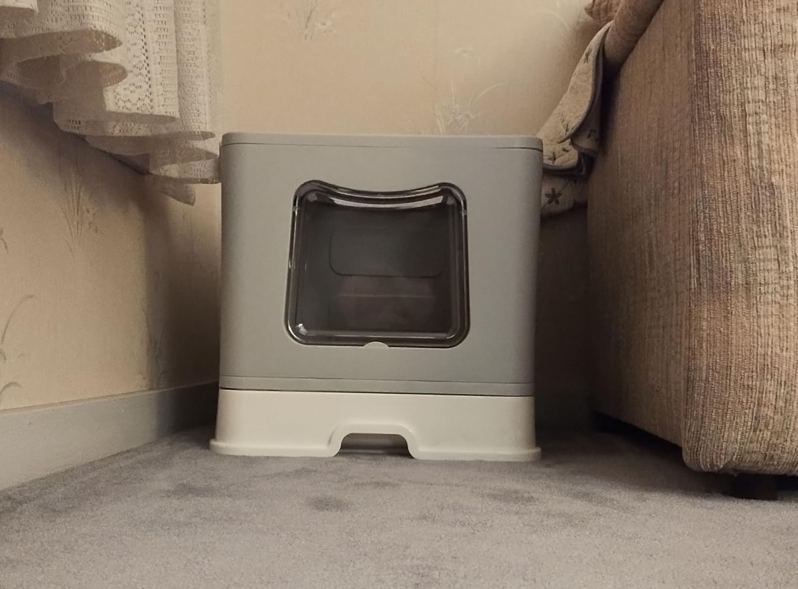 XL Foldable Cat Litter Box with Lid - Jumbo Enclosed Potty - Top Entry Anti-Splashing Toilet - Includes Scoop & 2-in-1 Cleaning Brush (Black) customer photo 1