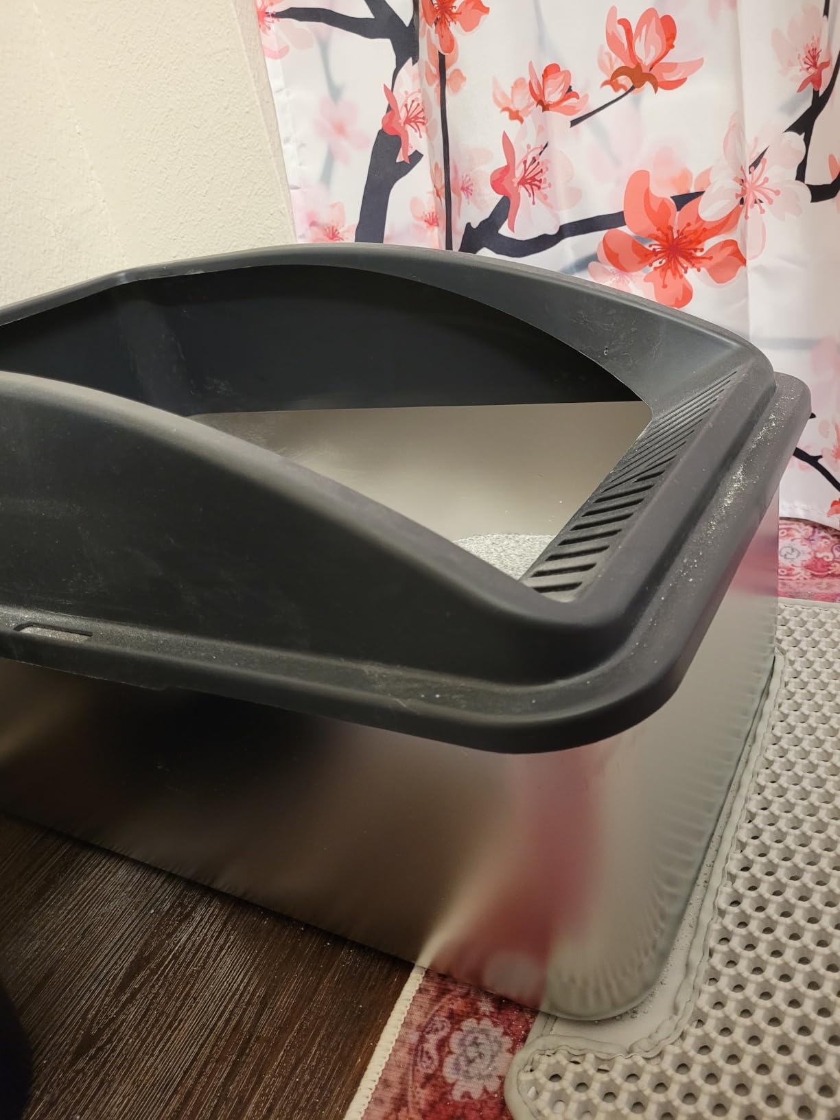 AIPERRO Stainless Steel Litter Box | XL Enclosed Cat Litter Boxes with Lid customer photo 1