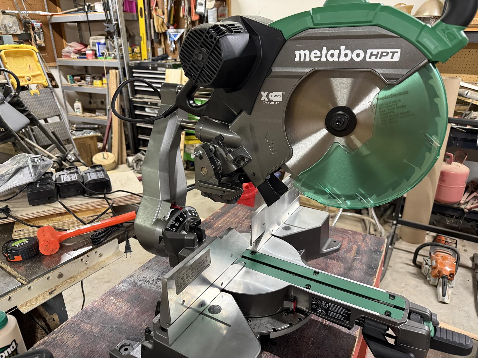 Metabo HPT 12-Inch Dual Bevel Sliding Miter Saw, C12RSH3 customer photo 1