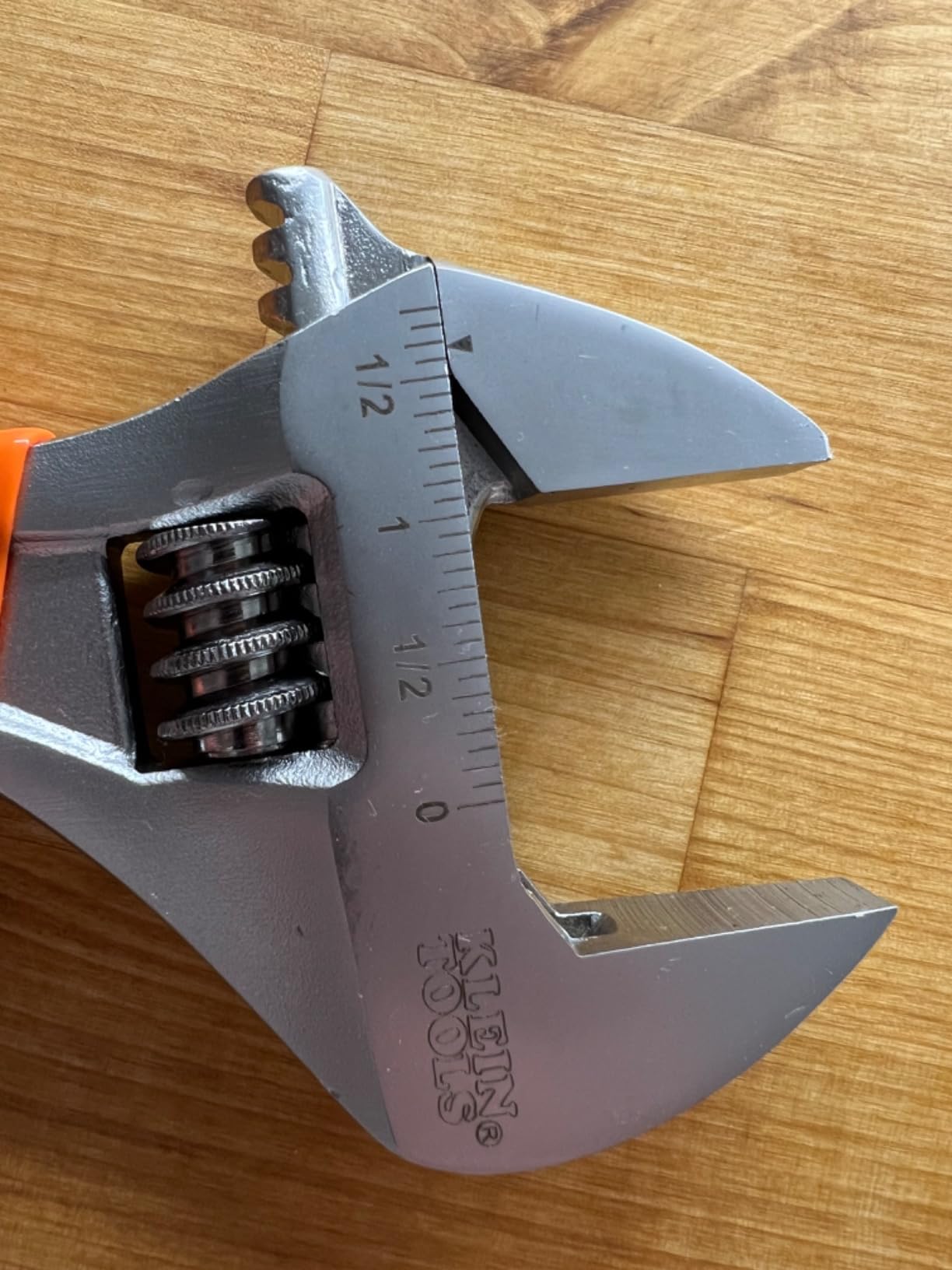 Klein Tools D5073 Adjustable Wrench Set, Extra Capacity, 6-Inch, 8-Inch, 10-Inch, Forged Alloy Steel, Metric and SAE, 3-Piece customer photo 2