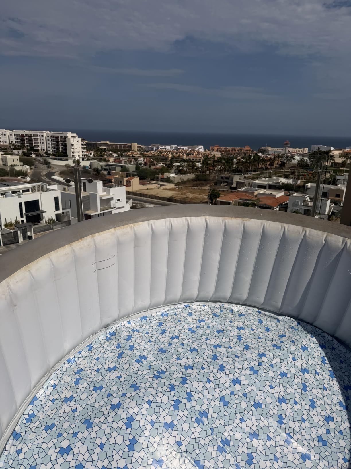 Bestway SaluSpa Rome Energy-Efficient AirJet 5-7 Person Inflatable Hot Tub customer photo 2