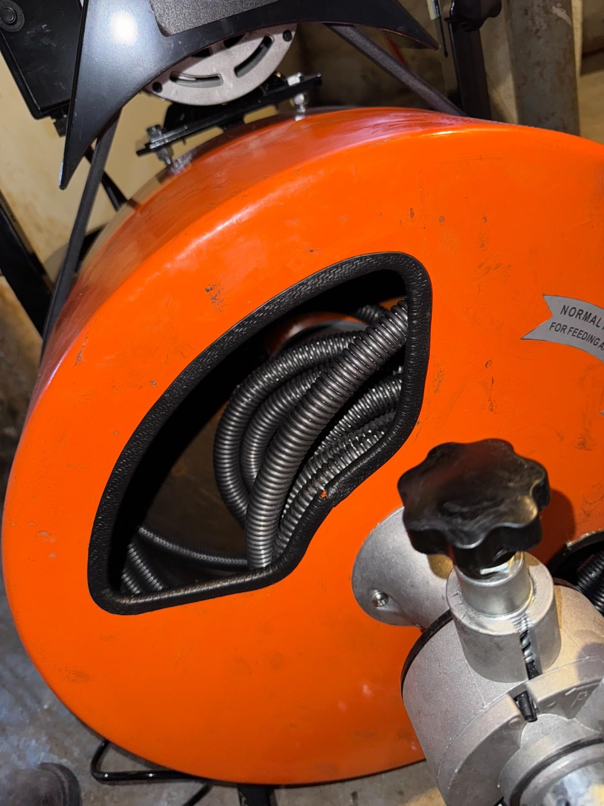 VEVOR Drain Cleaner Machine 100FT x 3/4 Inch Auto Feed Sewer Snake Auger customer photo 2