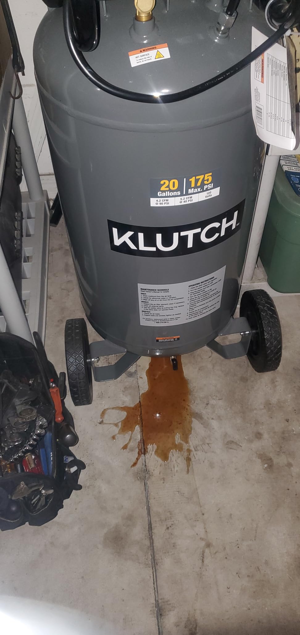 Klutch 20-Gallon Air Compressor, 2 HP, 120V, 175 PSI, 4.2 SCFM at 90 PSI customer photo 1