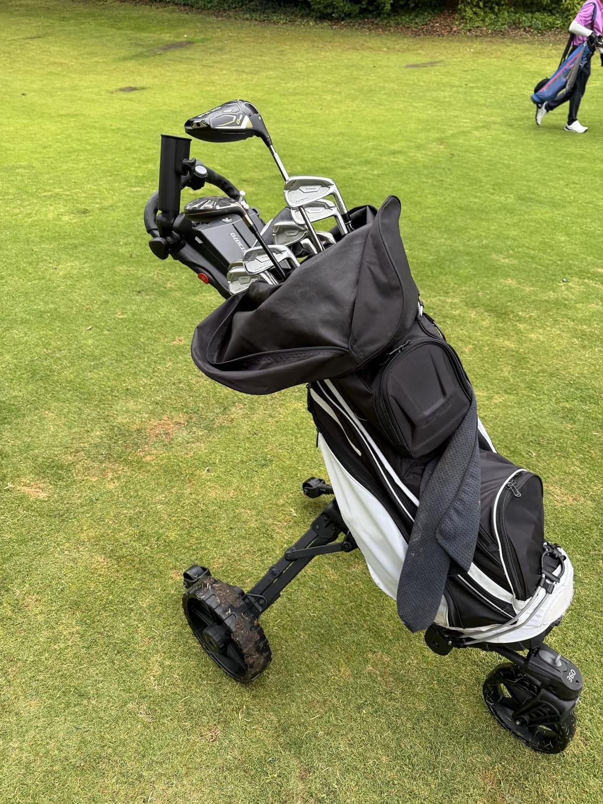 KVV Electric Golf Push Cart with Remote Control, Super Compact and Lightweight Electric Golf Cart,Smallest Folding Size Electric Golf Cart, Suitable for All Terrains, and (Charcoal) customer photo 1