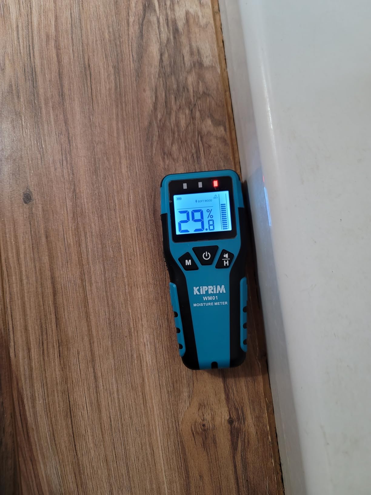 Kiprim WM01 Non-Destructive Pinless Moisture Tester for Wood, Floors, Walls customer photo 1