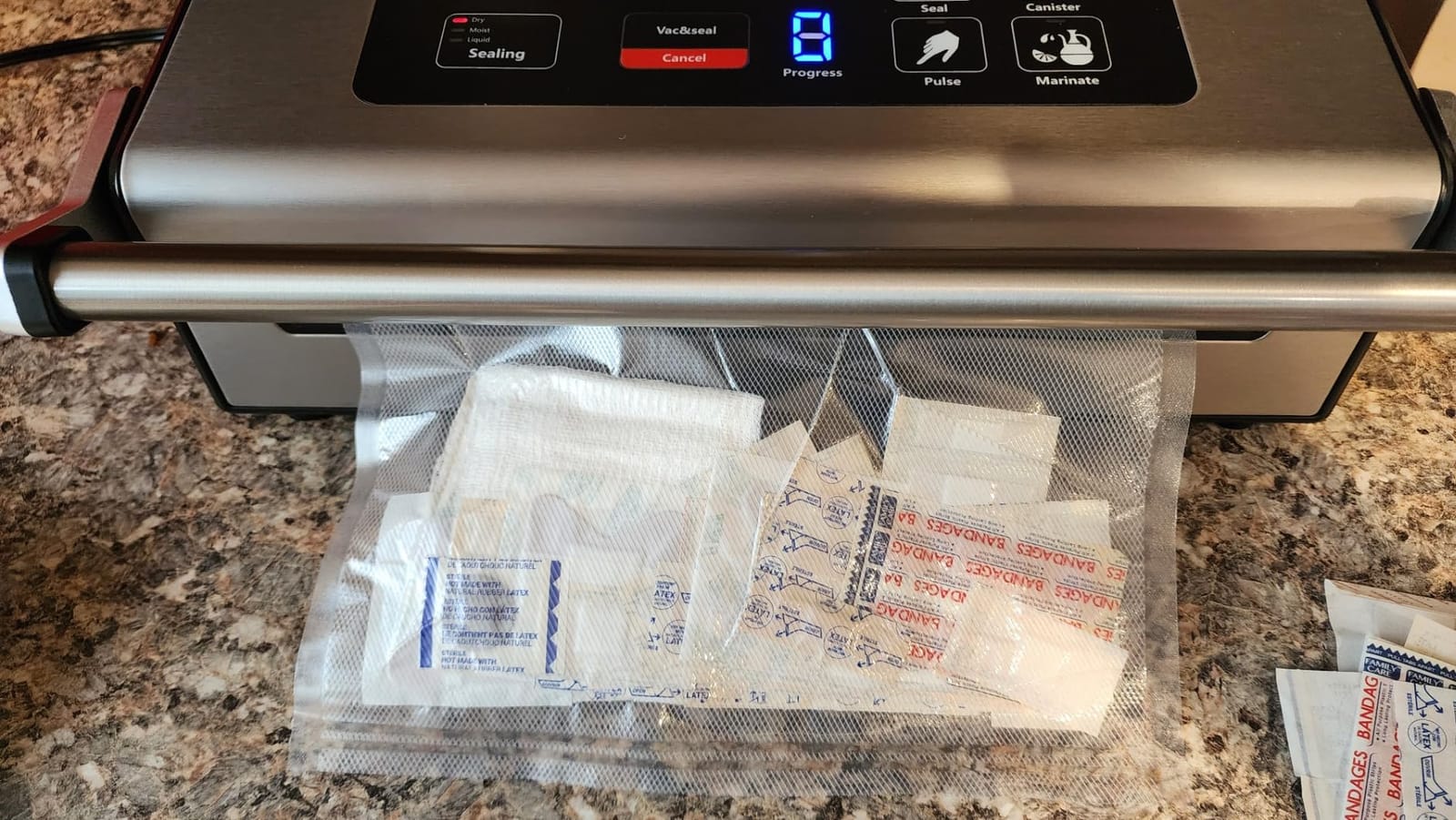 95Kpa Vacuum Sealer Machine,Upgraded Commercial Food Vacuum Sealer, 14-in-1 Functions & Double Heat Seal, Stainless Steel, Large Icons,130W Dual Pumps(25L/Min Suction), Widened Easy-Lock Handle customer photo 2