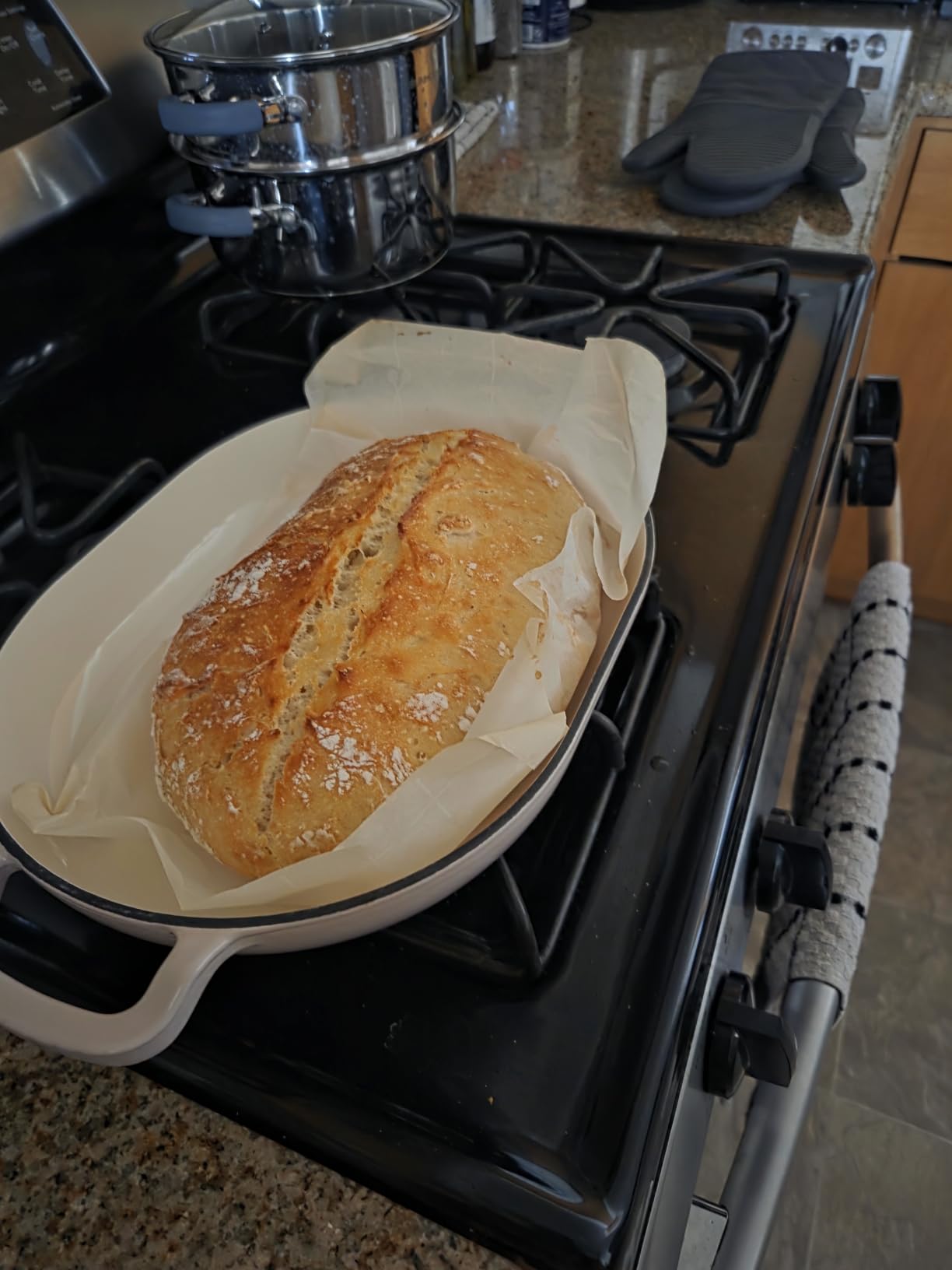 VORRINGARD Enameled Cast Iron Sourdough Bread Oven, Dutch Oven, Loaf Cast Iron Bread Pan for Homemade Bread Baking, Meatloaf Pan with Lid, 5QT, Blue customer photo 2