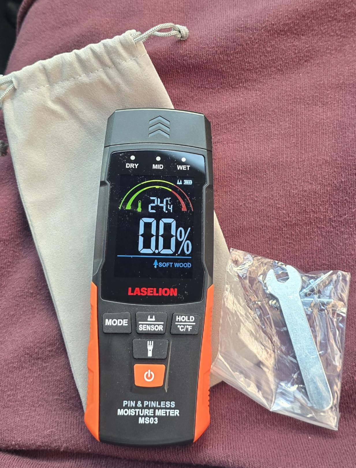 LASELION 2-in-1 Pin & Pinless Moisture Meter MS03 – Accurate Moisture Detection for Wood, Concrete, Drywall, and More – LCD Display with Hold Function, Flashlight, and Auto Power Off customer photo 2